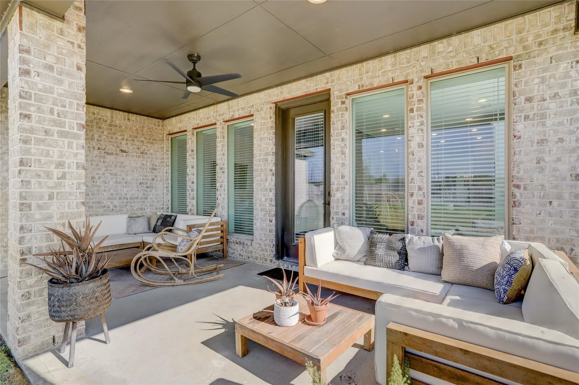 4438 Peloton Road, Iowa Colony, TX 77583 4438 Peloton Road, Iowa Colony, TX 77583