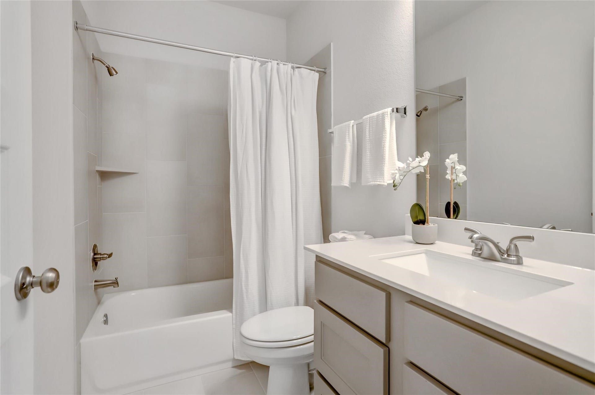 4438 Peloton Road, Iowa Colony, TX 77583 4438 Peloton Road, Iowa Colony, TX 77583
