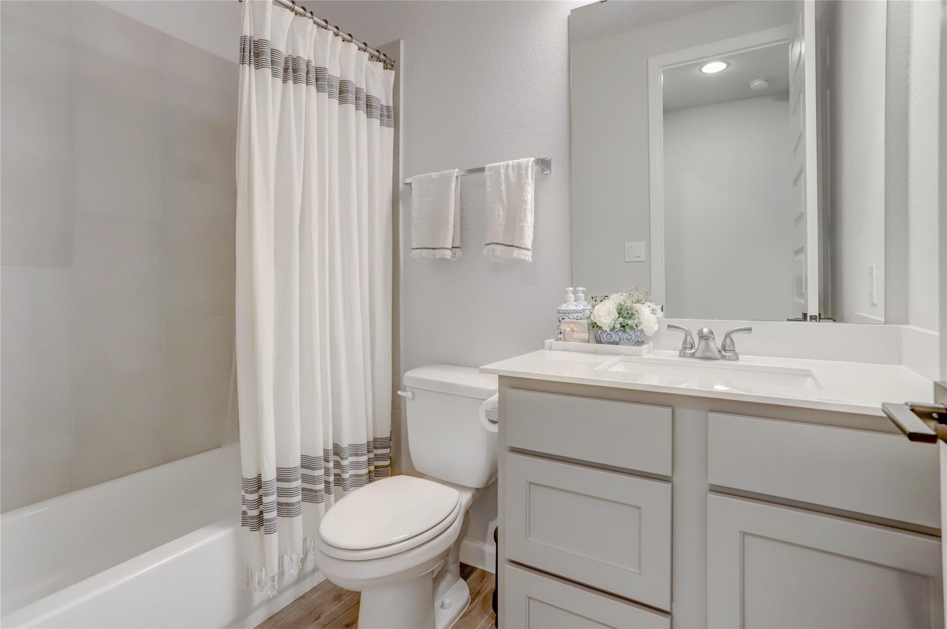4438 Peloton Road, Iowa Colony, TX 77583 4438 Peloton Road, Iowa Colony, TX 77583