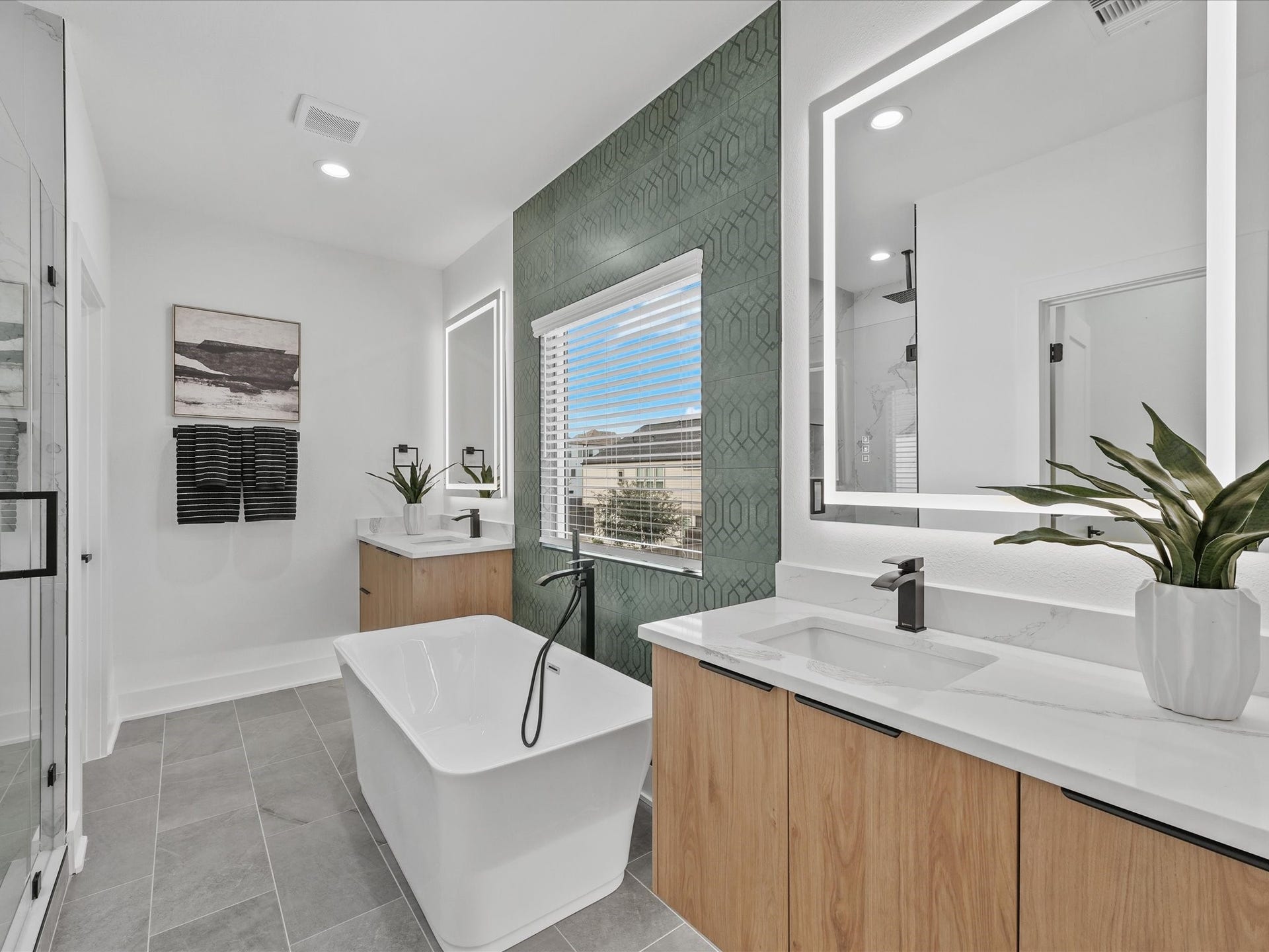 2590 W Tidwell Road, Houston, TX 77091 2590 W Tidwell Road, Houston, TX 77091