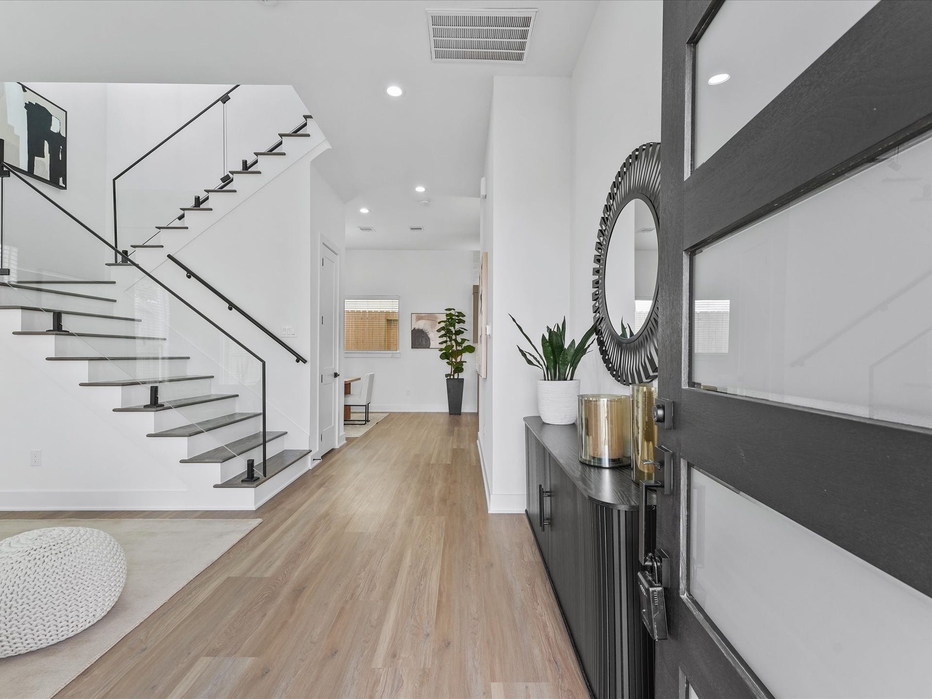 2590 W Tidwell Road, Houston, TX 77091 2590 W Tidwell Road, Houston, TX 77091