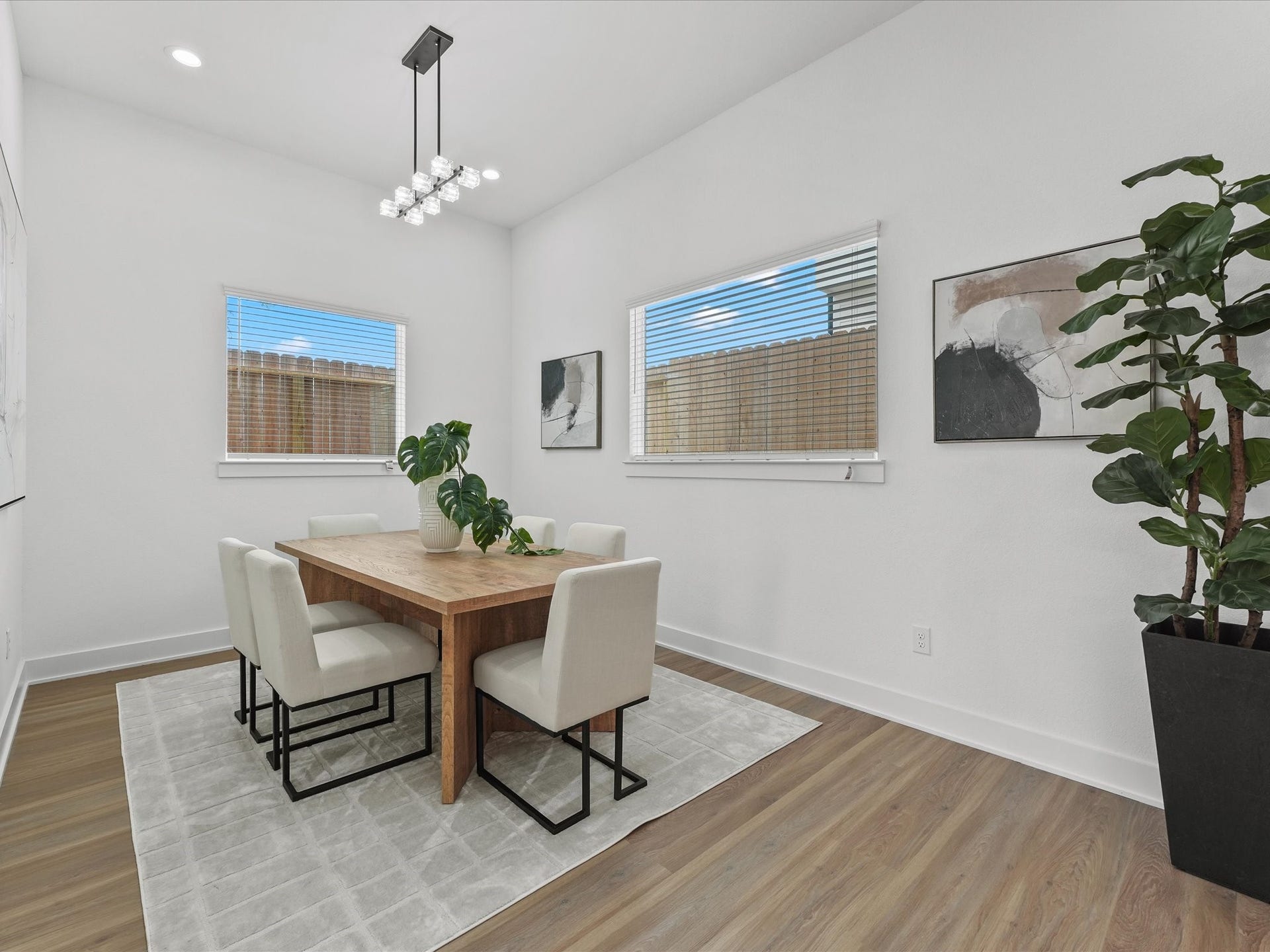 2590 W Tidwell Road, Houston, TX 77091 2590 W Tidwell Road, Houston, TX 77091
