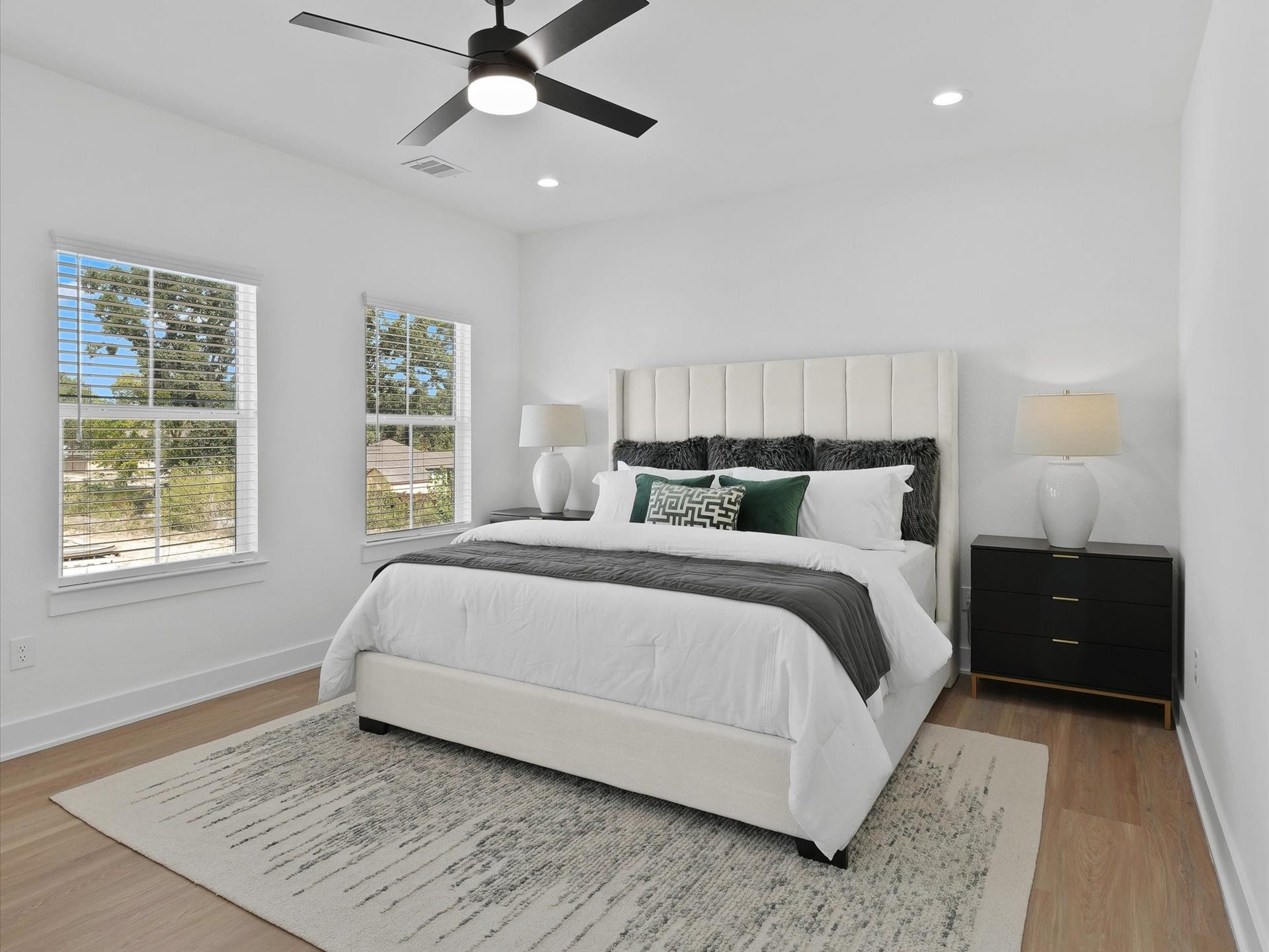 2590 W Tidwell Road, Houston, TX 77091 2590 W Tidwell Road, Houston, TX 77091