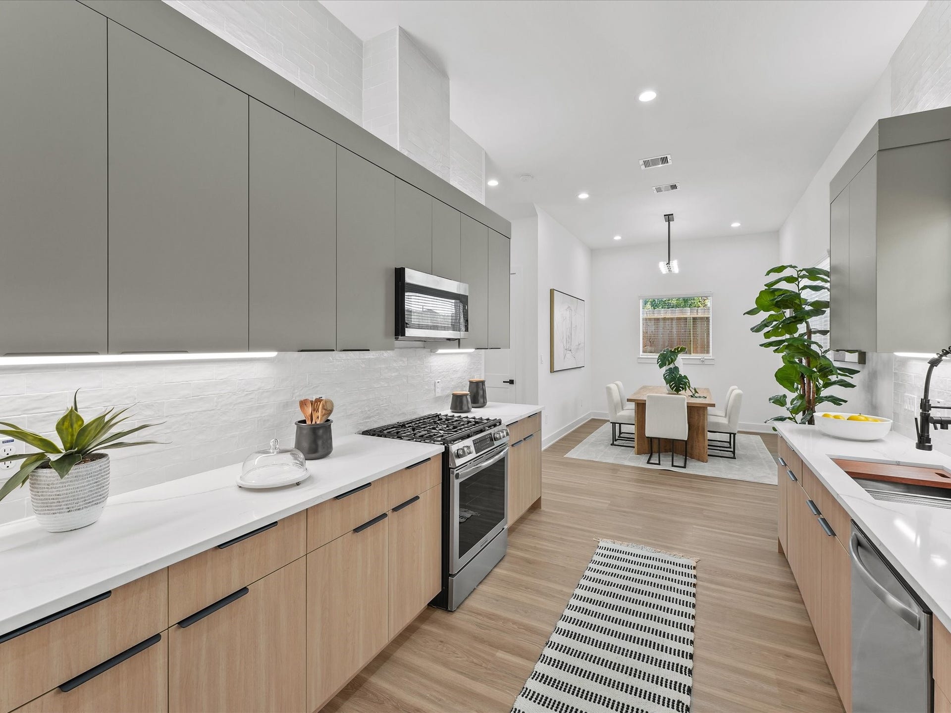 2590 W Tidwell Road, Houston, TX 77091 2590 W Tidwell Road, Houston, TX 77091