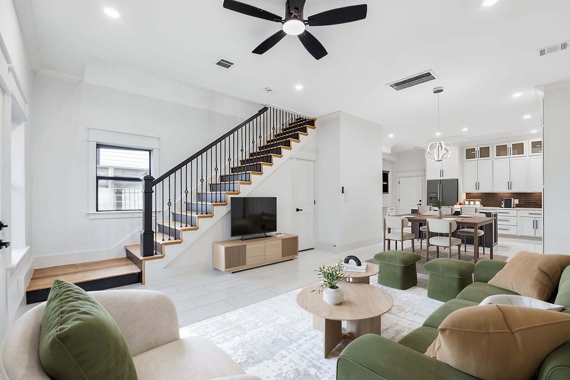 119 E 38th Street, Houston, TX 77018 119 E 38th Street, Houston, TX 77018