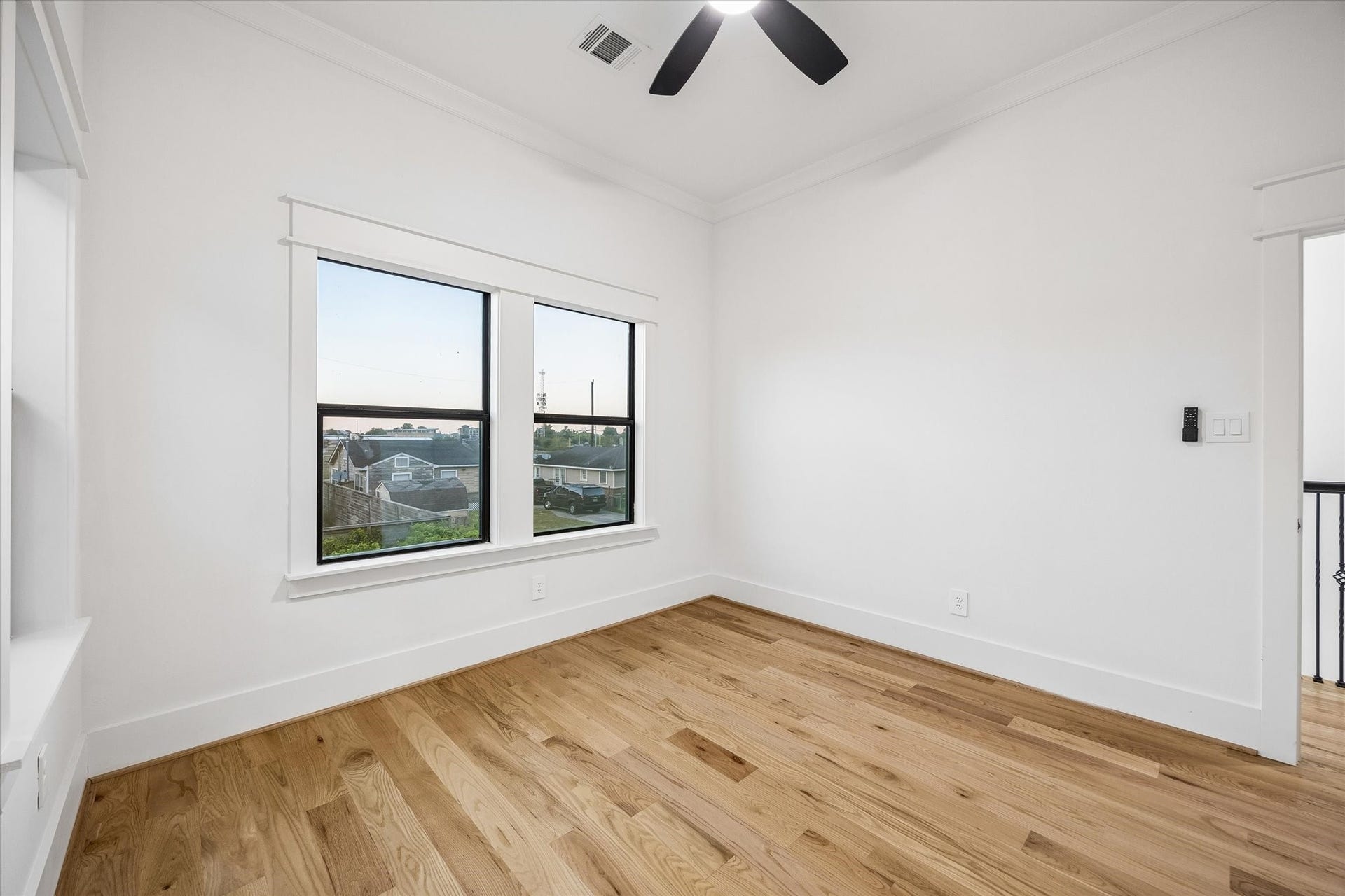 119 E 38th Street, Houston, TX 77018 119 E 38th Street, Houston, TX 77018