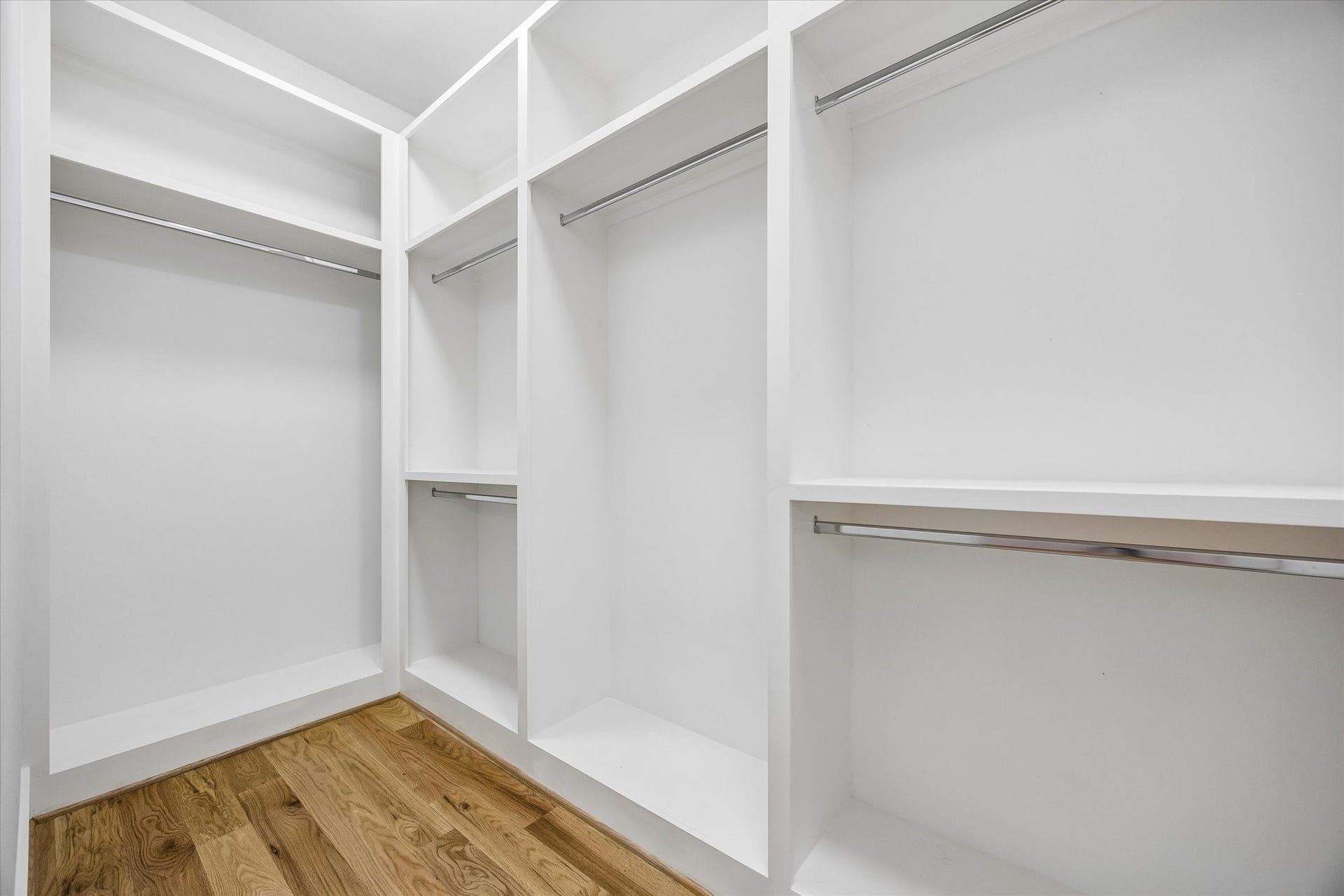 119 E 38th Street, Houston, TX 77018 119 E 38th Street, Houston, TX 77018