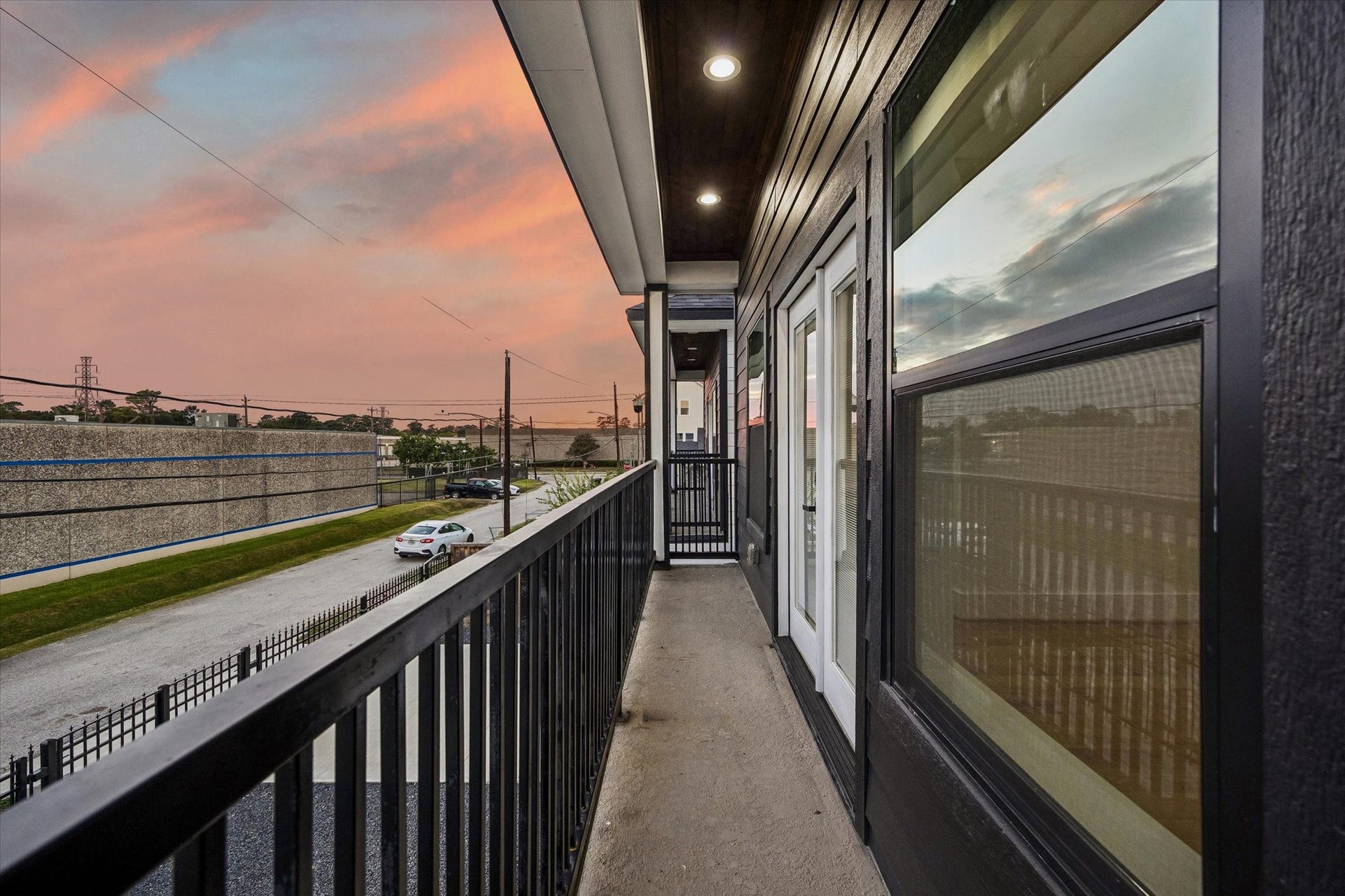 119 E 38th Street, Houston, TX 77018 119 E 38th Street, Houston, TX 77018