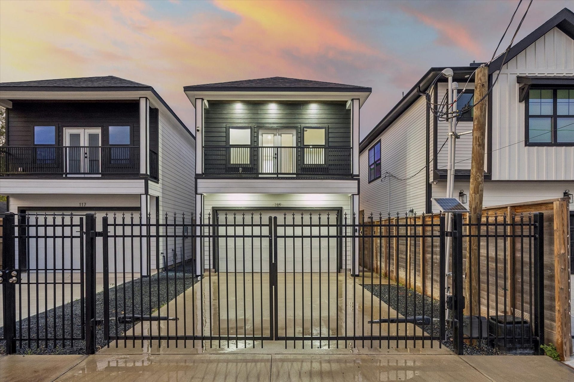 119 E 38th Street, Houston, TX 77018 119 E 38th Street, Houston, TX 77018
