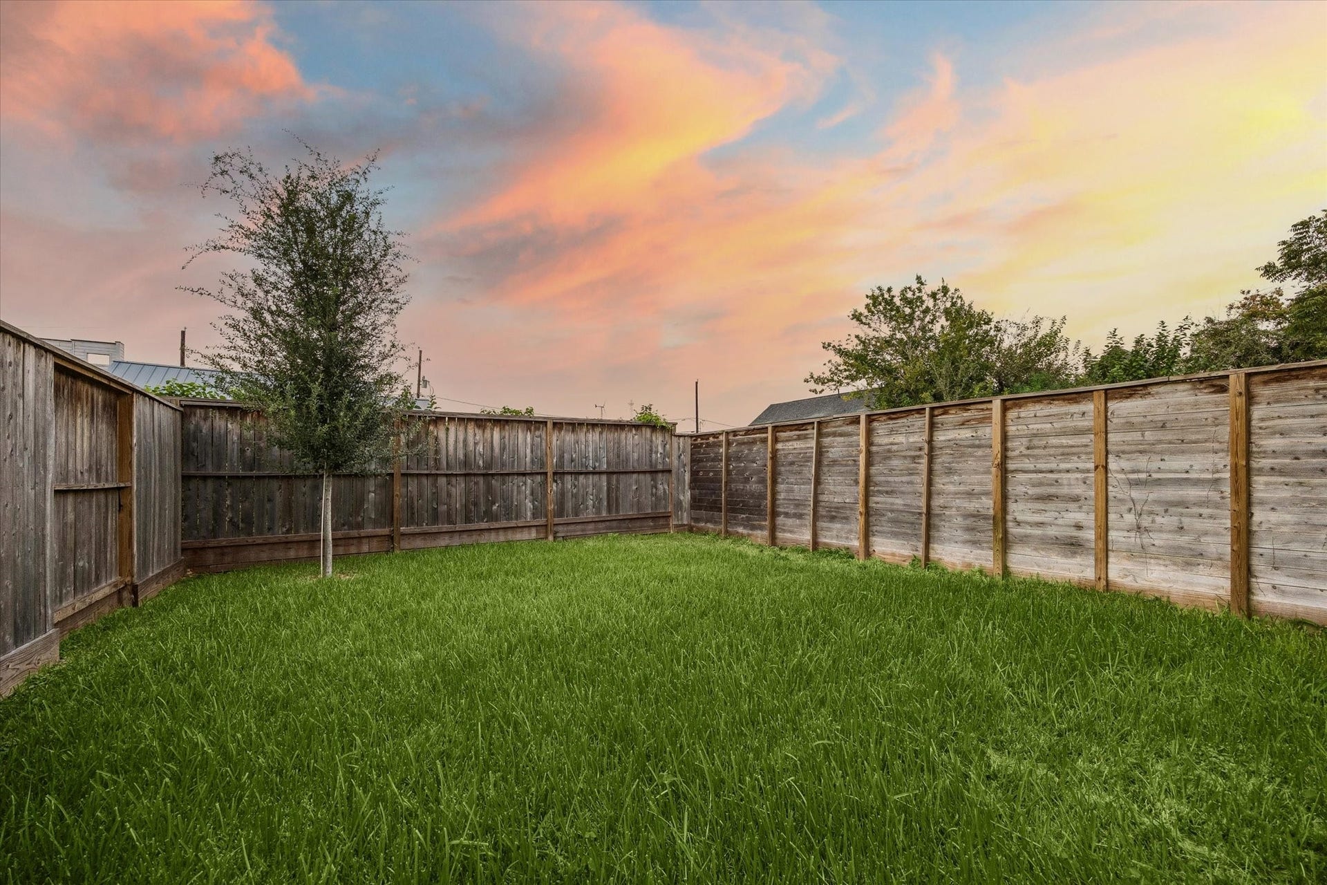 119 E 38th Street, Houston, TX 77018 119 E 38th Street, Houston, TX 77018