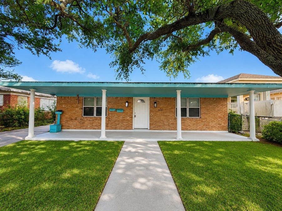 Property photo for 5107 Avenue Q, Galveston, TX