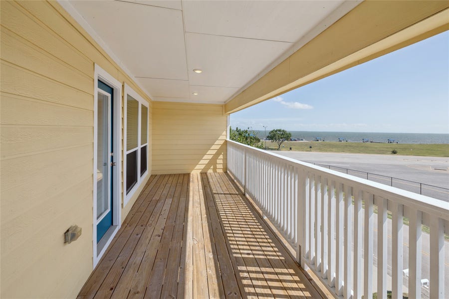 Property photo for 705 N Bayshore Drive, La Porte, TX