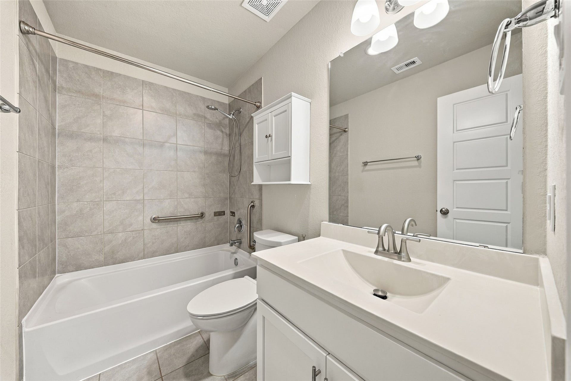 secondary bath