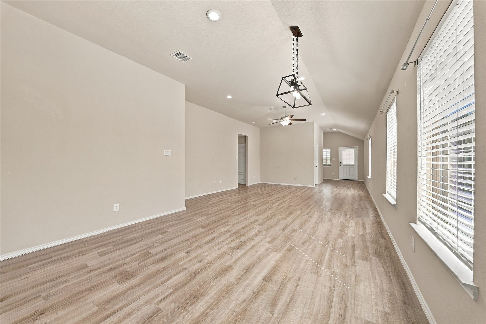 421 Camas Creek Lane, Magnolia, TX 77354