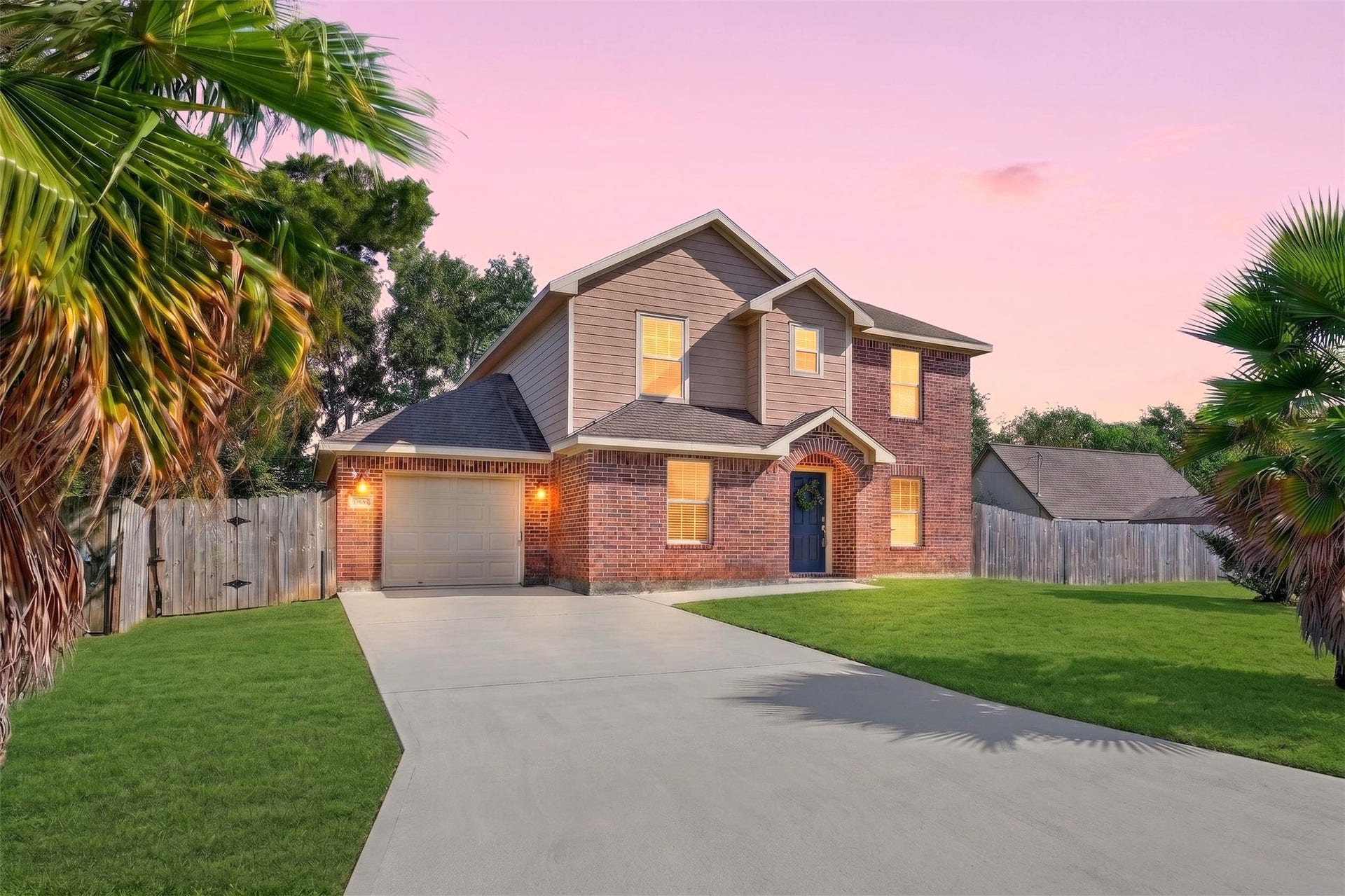 2820 28th Avenue N, Texas City, TX 77590 2820 28th Avenue N, Texas City, TX 77590