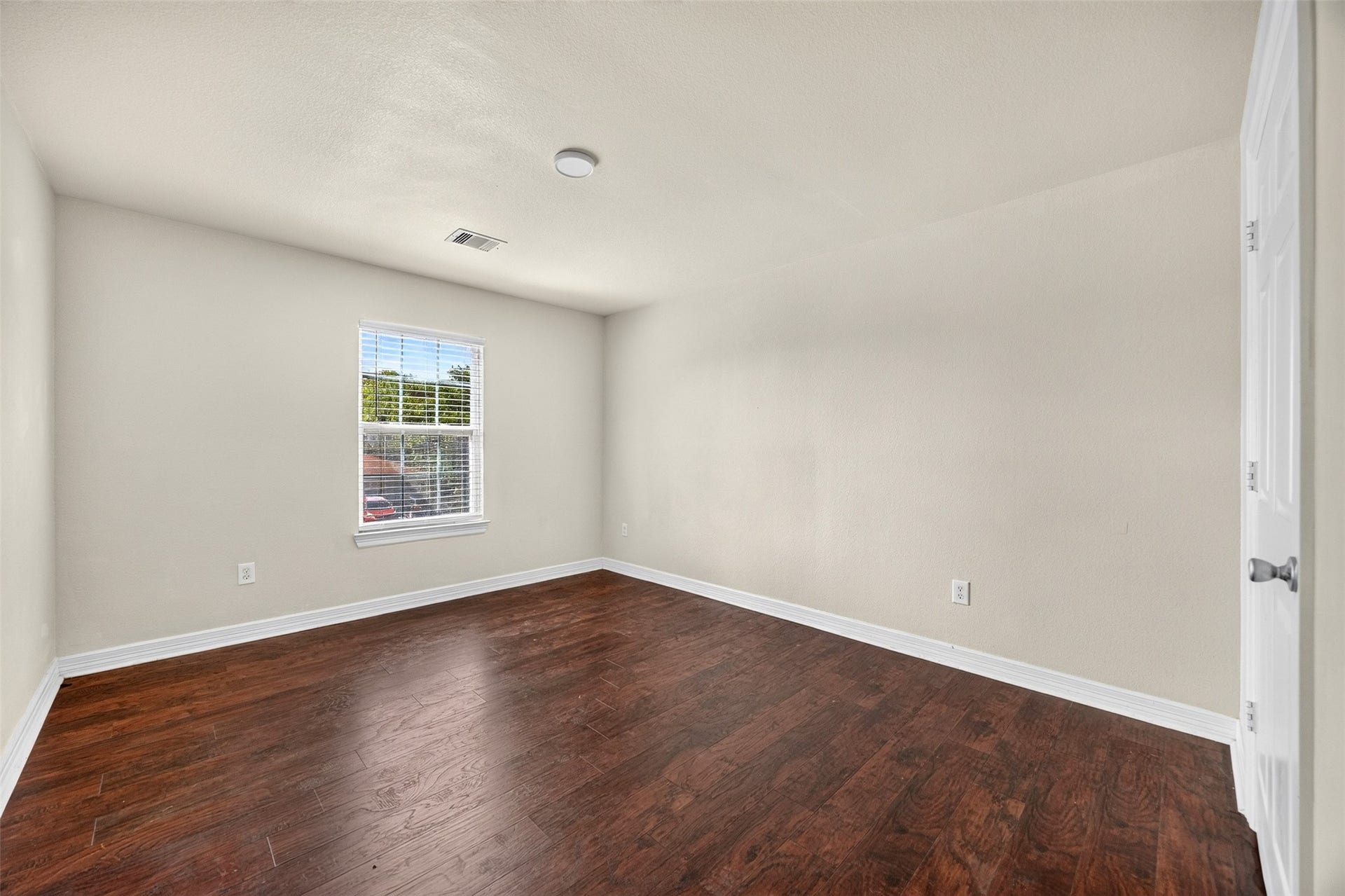 2820 28th Avenue N, Texas City, TX 77590 2820 28th Avenue N, Texas City, TX 77590