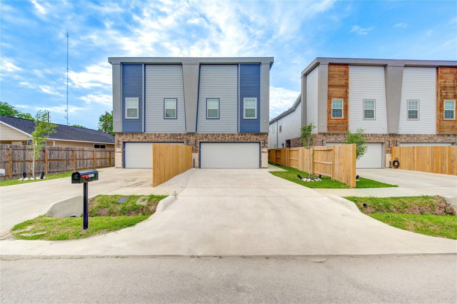 Property photo for 10021 Alfred Lane, #B, Houston, TX
