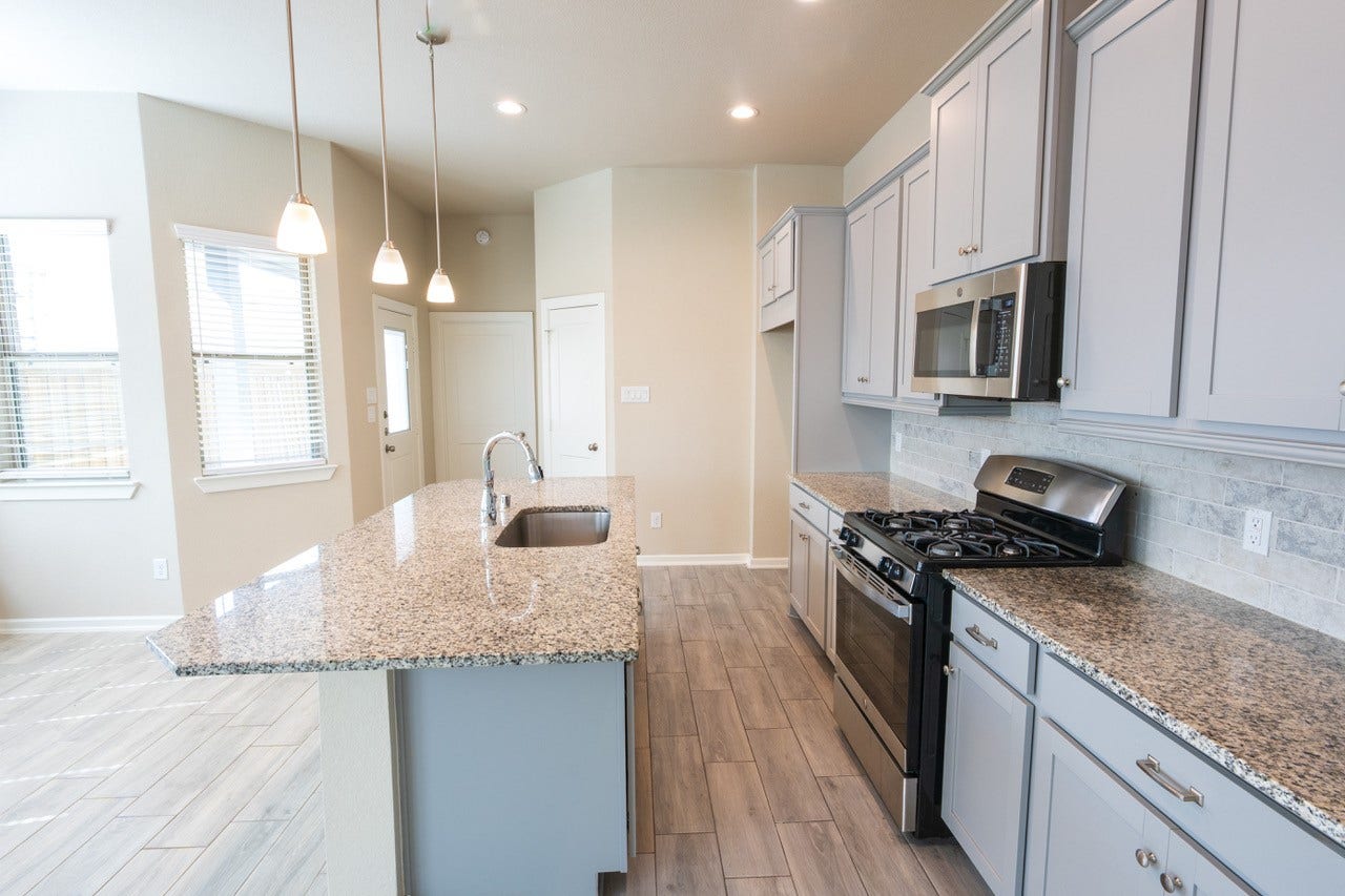 7912 Spring Run Drive, Magnolia, TX 77354 Kitchen