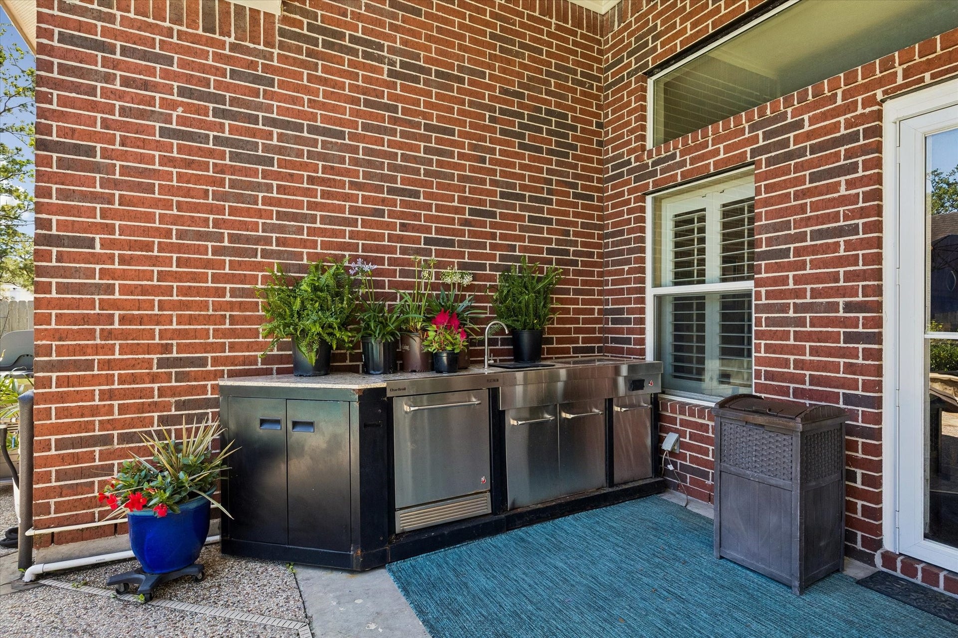 803 Woodcrest Drive, Friendswood, TX 77546 803 Woodcrest Drive, Friendswood, TX 77546