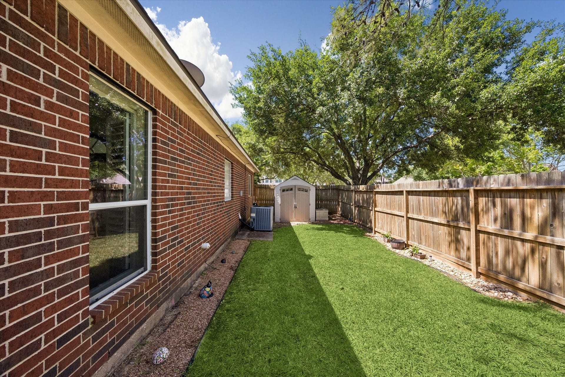 803 Woodcrest Drive, Friendswood, TX 77546 803 Woodcrest Drive, Friendswood, TX 77546