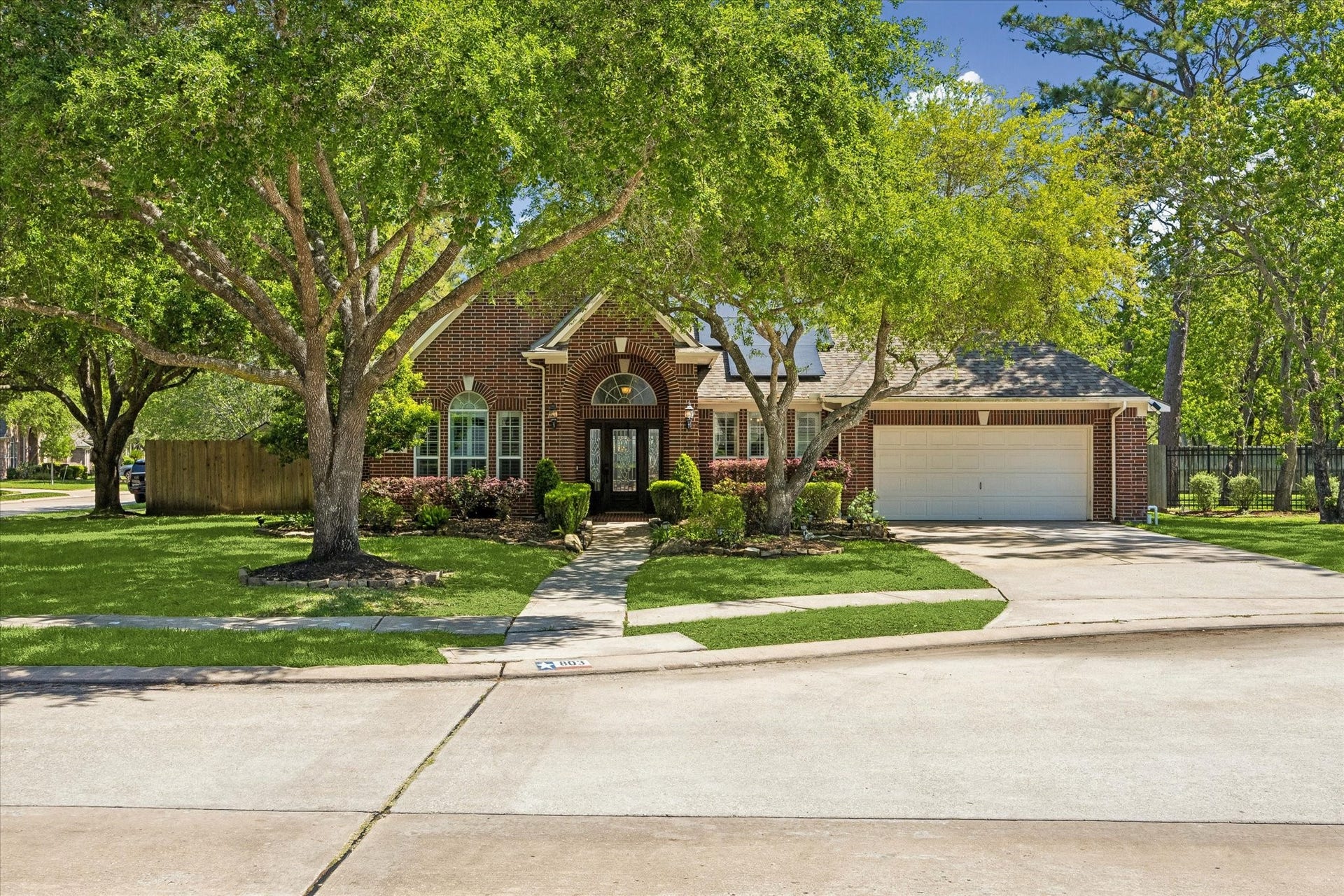 803 Woodcrest Drive, Friendswood, TX 77546 803 Woodcrest Drive, Friendswood, TX 77546