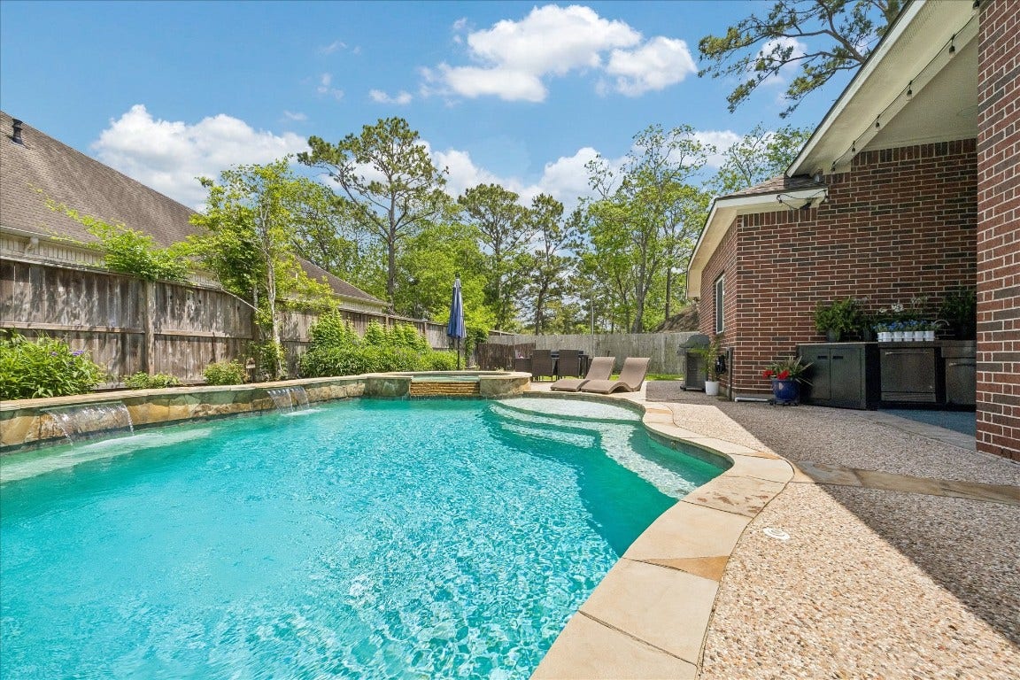 803 Woodcrest Drive, Friendswood, TX 77546 803 Woodcrest Drive, Friendswood, TX 77546