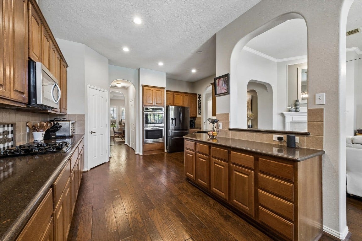 803 Woodcrest Drive, Friendswood, TX 77546 803 Woodcrest Drive, Friendswood, TX 77546