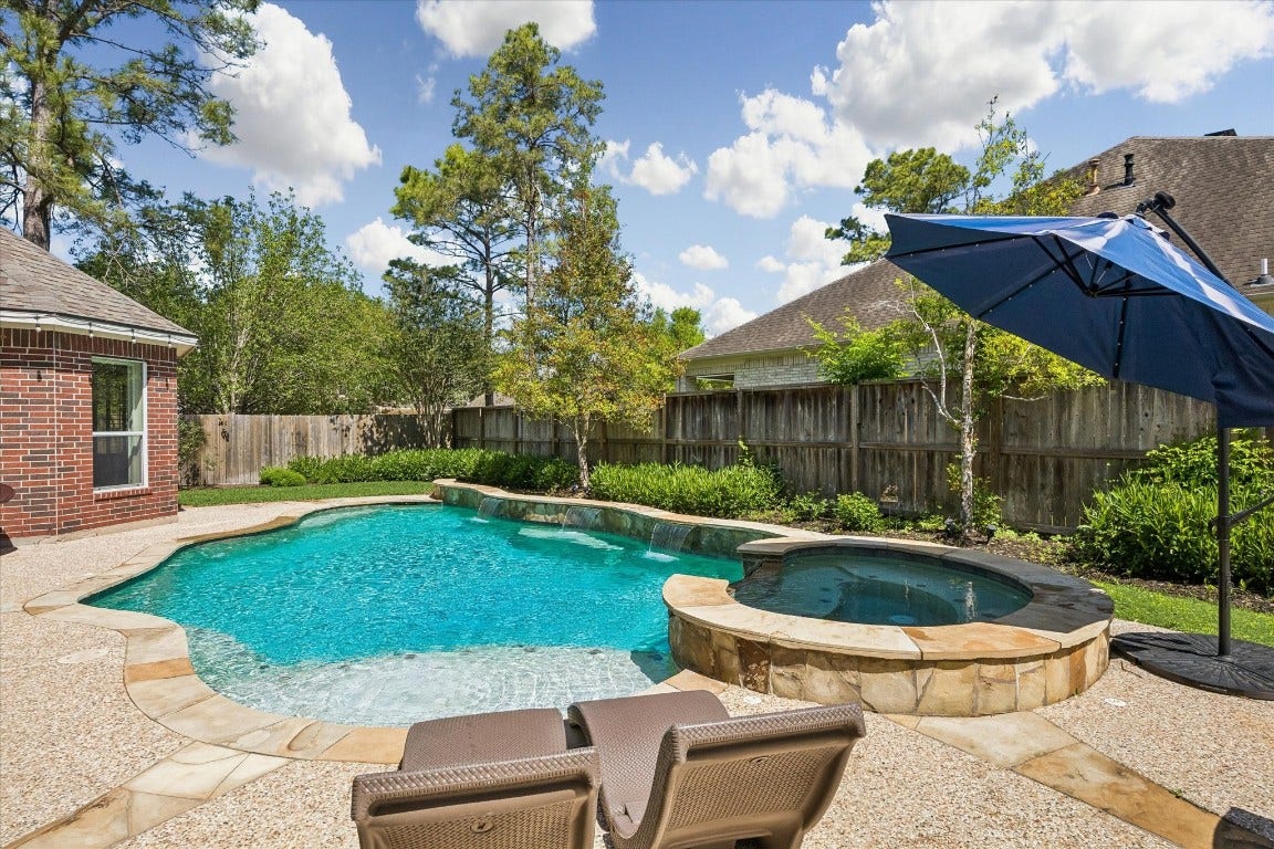 803 Woodcrest Drive, Friendswood, TX 77546 803 Woodcrest Drive, Friendswood, TX 77546