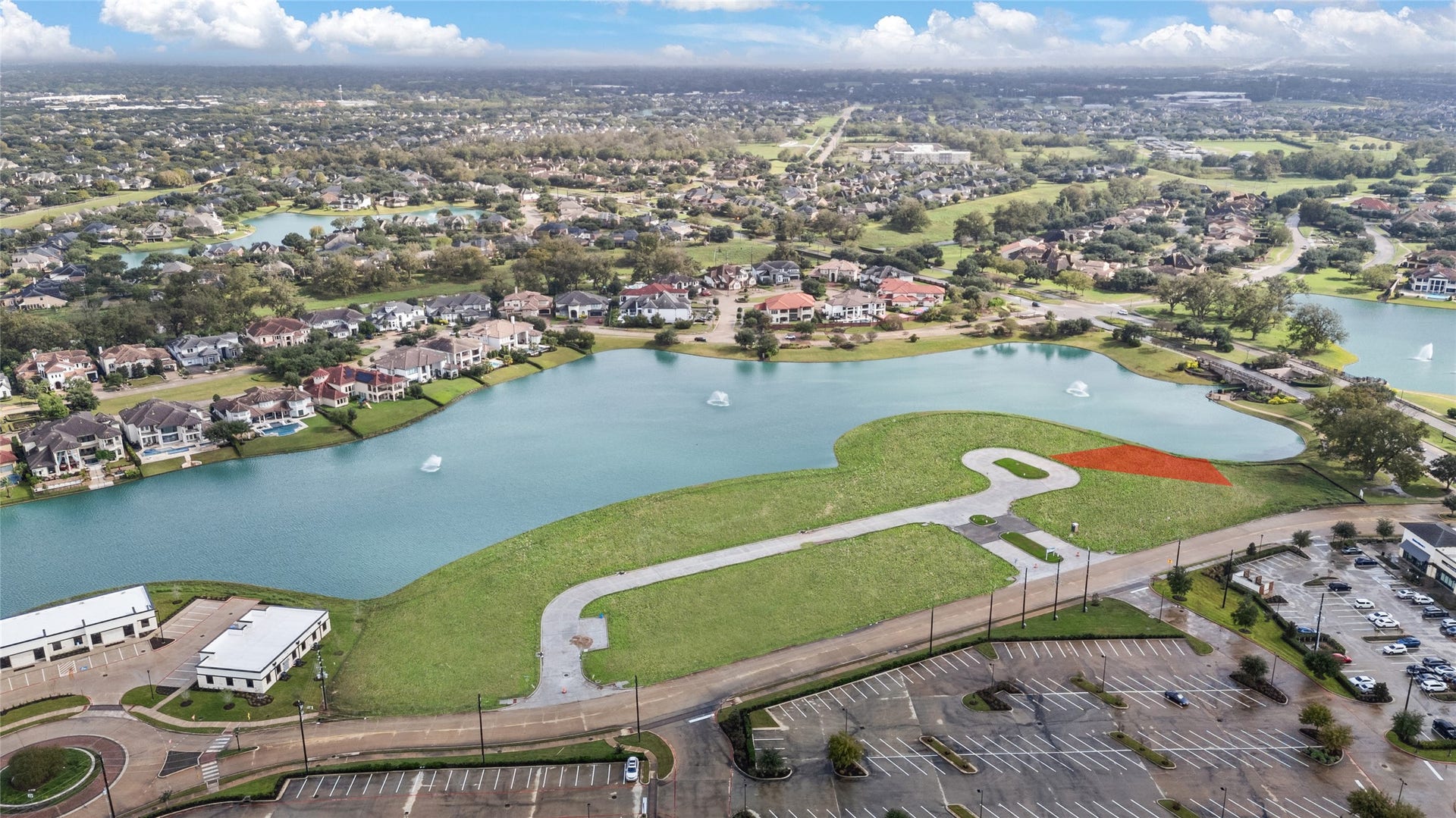 4611 Sunset Circle, Sugar Land, TX 77479 The Seth Brothers Team welcomes you to 4611 Sunset Circle!