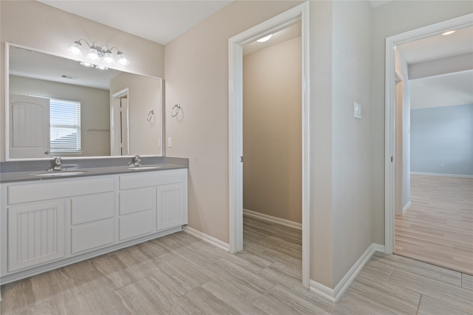 Master bath view