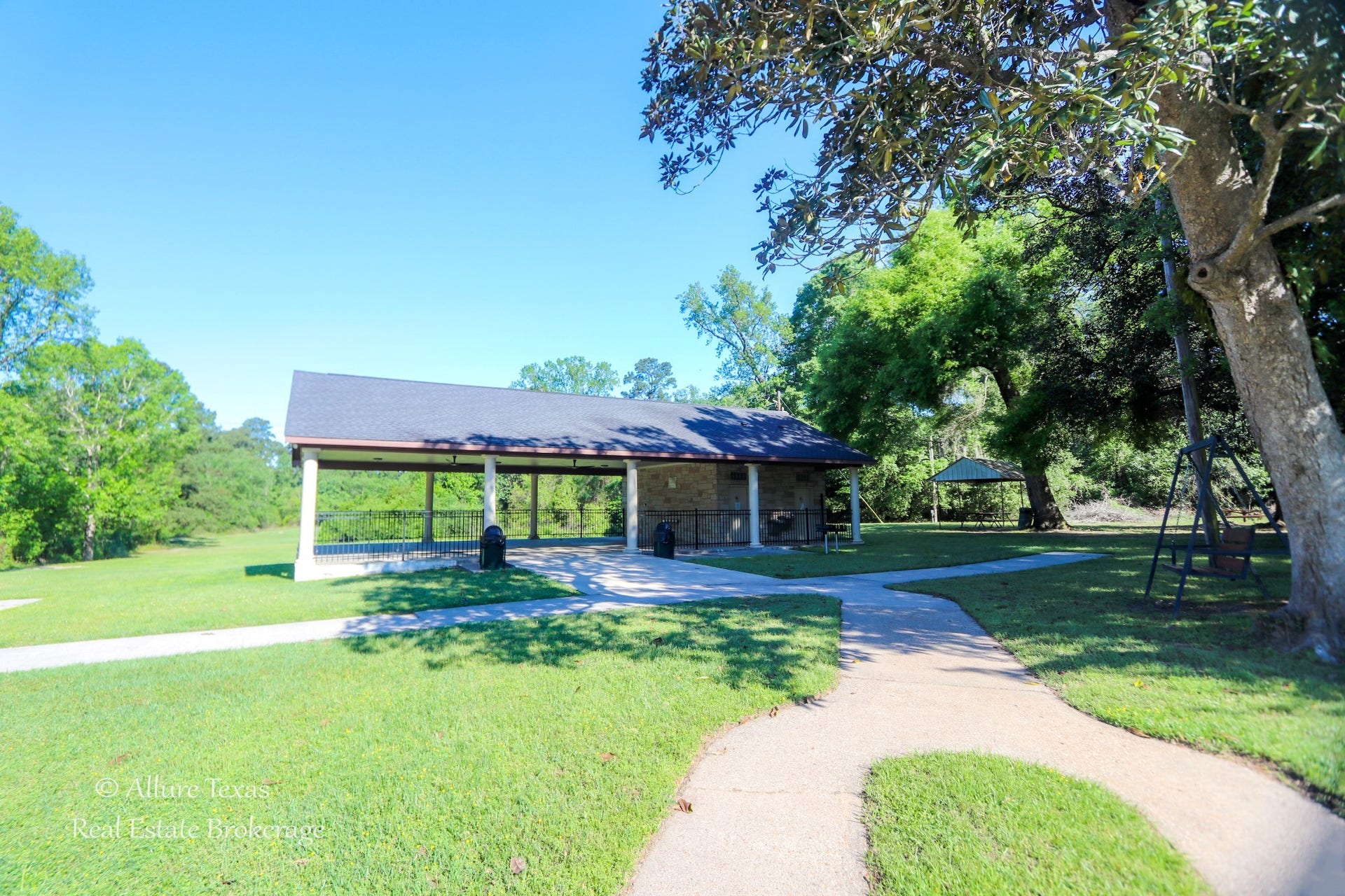 2210 Appian Way, New Caney, TX 77357 2210 Appian Way, New Caney, TX 77357