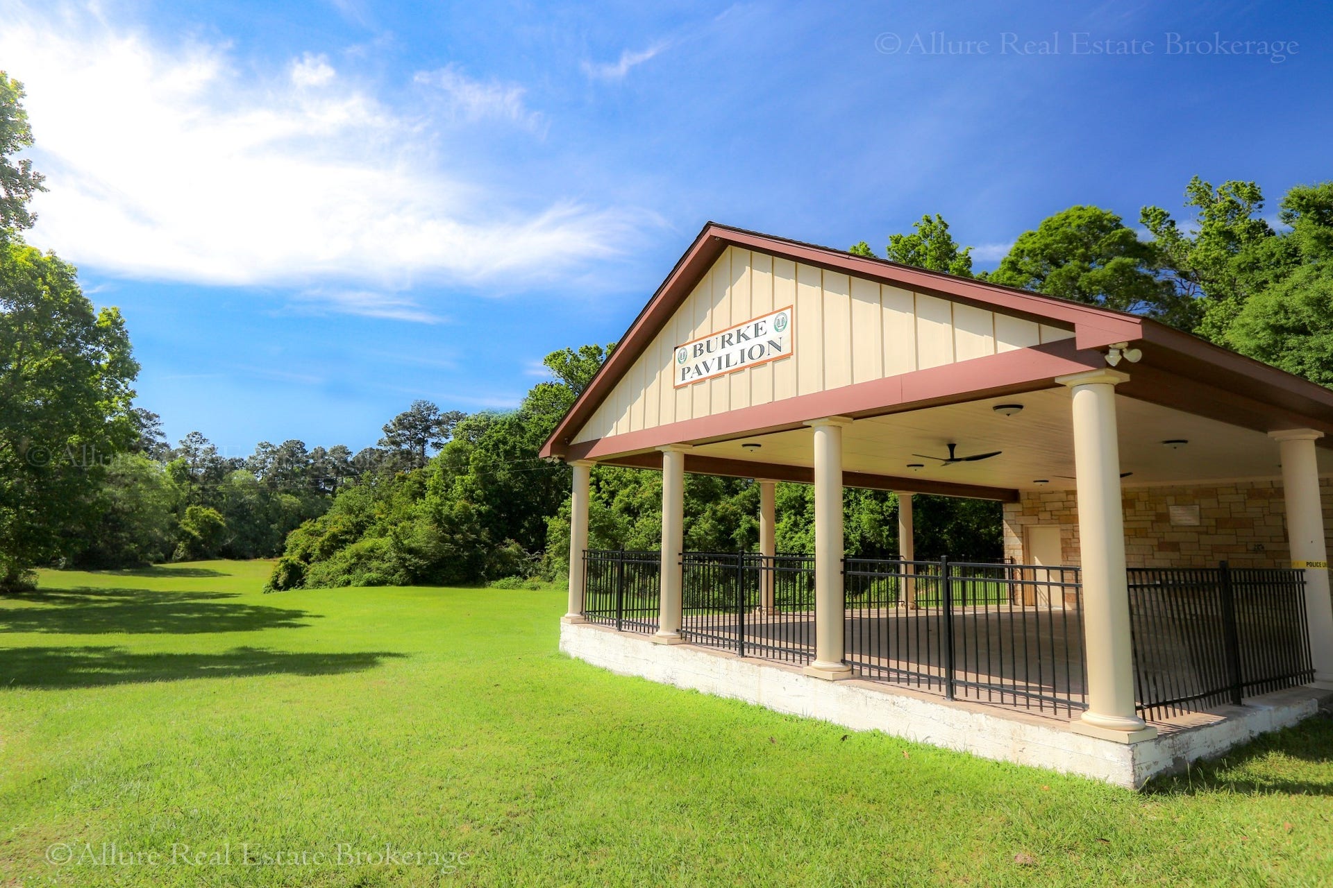 2210 Appian Way, New Caney, TX 77357 2210 Appian Way, New Caney, TX 77357
