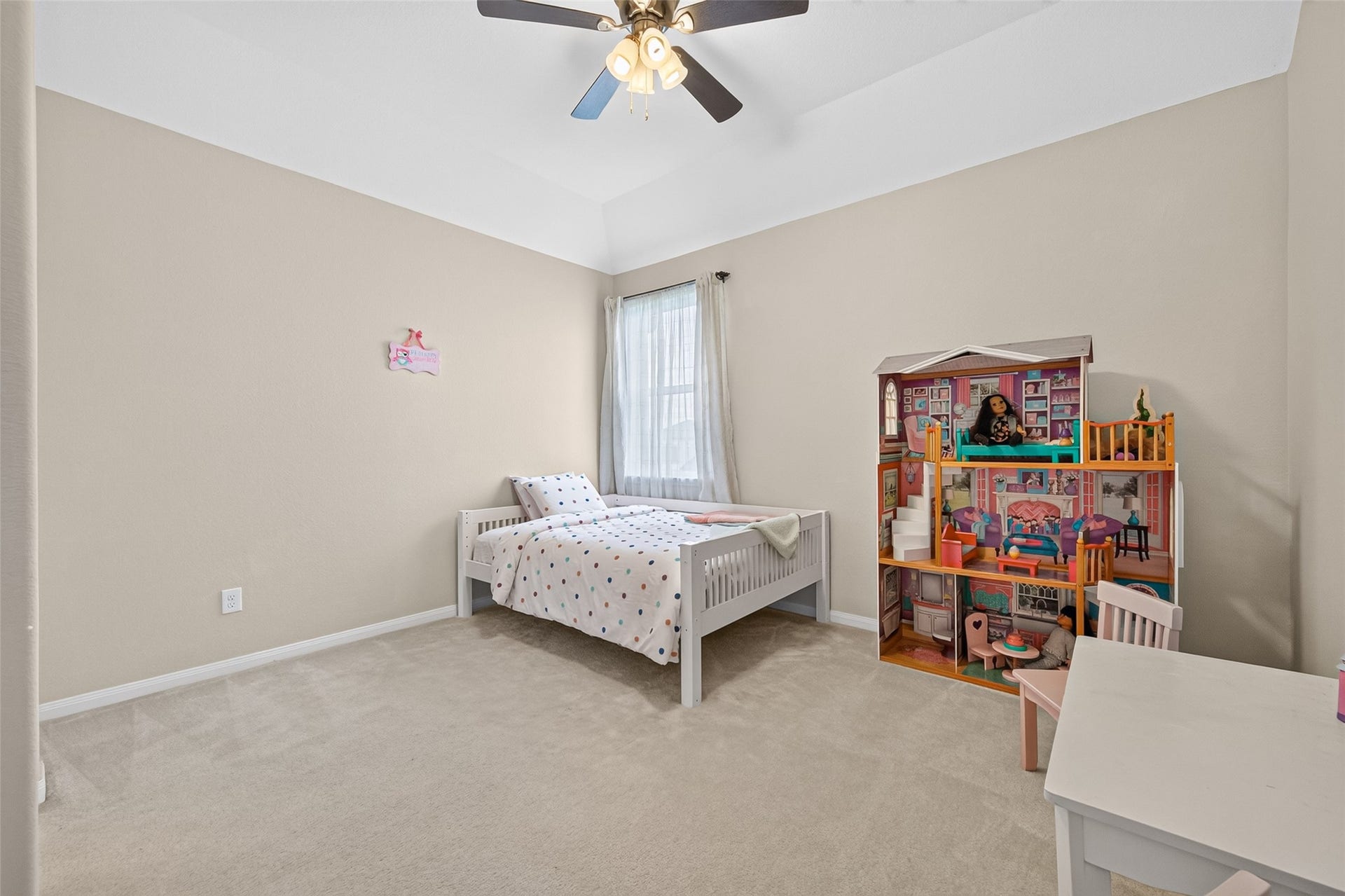 4619 Rockton Hills Lane, Sugar Land, TX 77479 4619 Rockton Hills Lane, Sugar Land, TX 77479