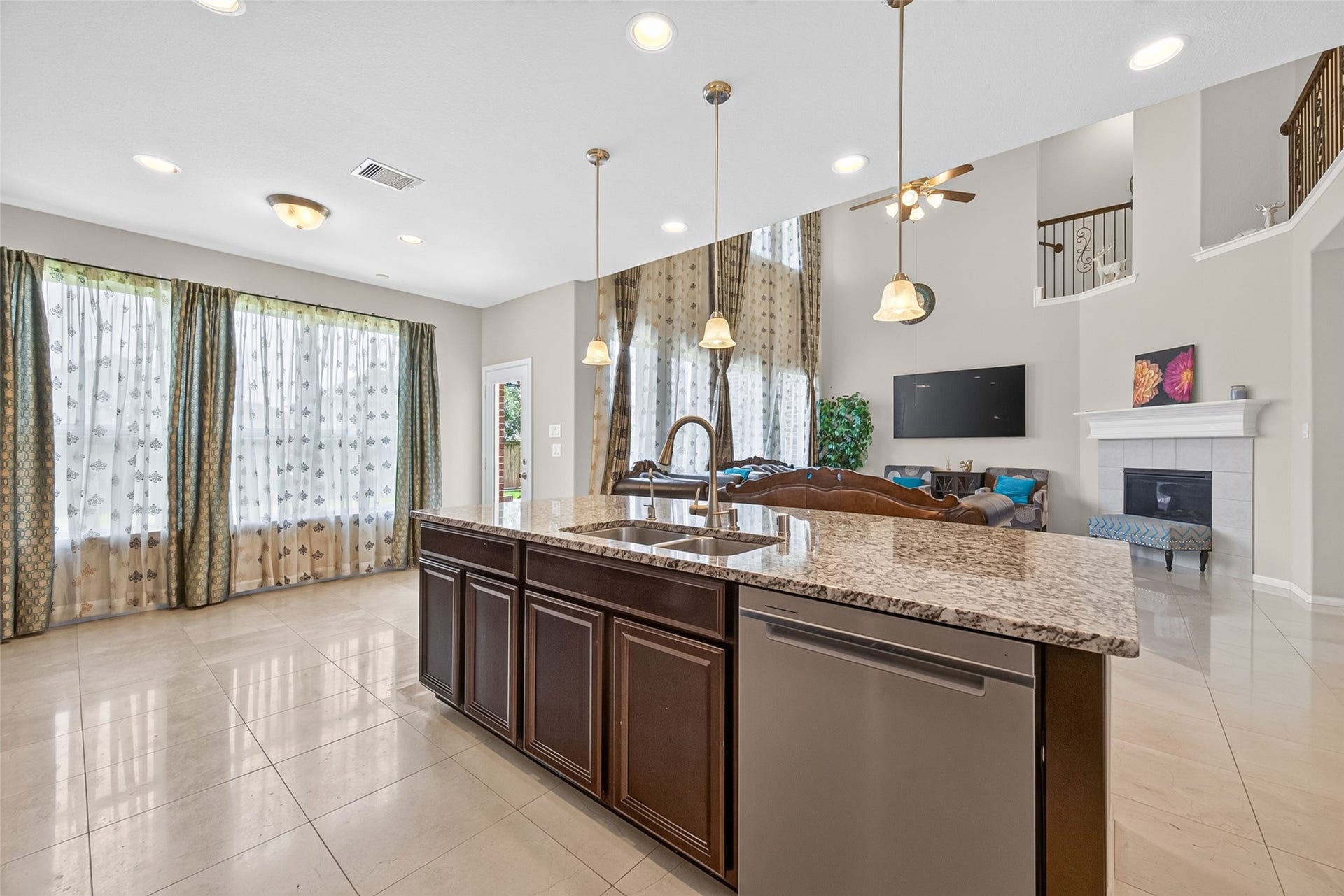 4619 Rockton Hills Lane, Sugar Land, TX 77479 4619 Rockton Hills Lane, Sugar Land, TX 77479