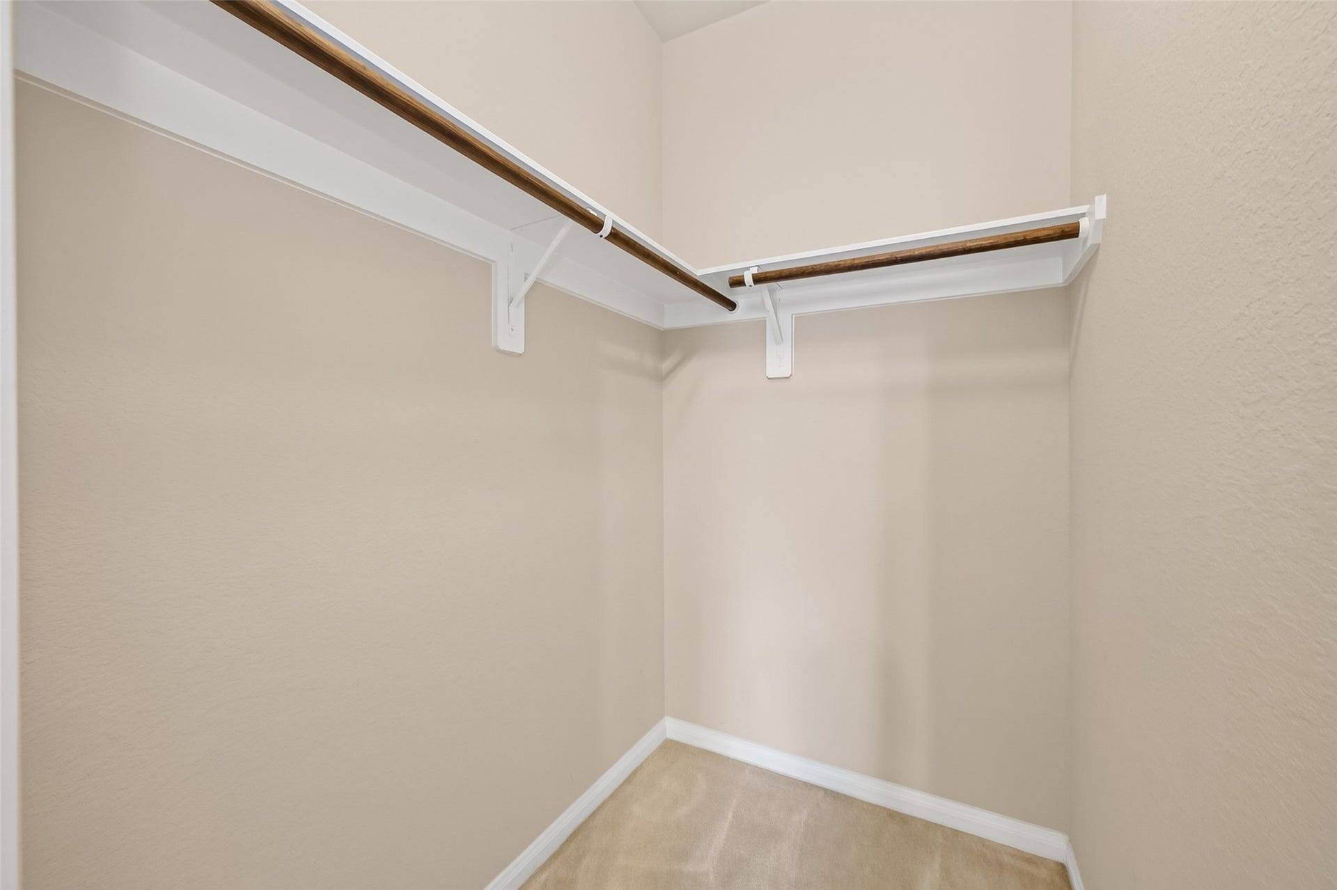 4619 Rockton Hills Lane, Sugar Land, TX 77479 4619 Rockton Hills Lane, Sugar Land, TX 77479
