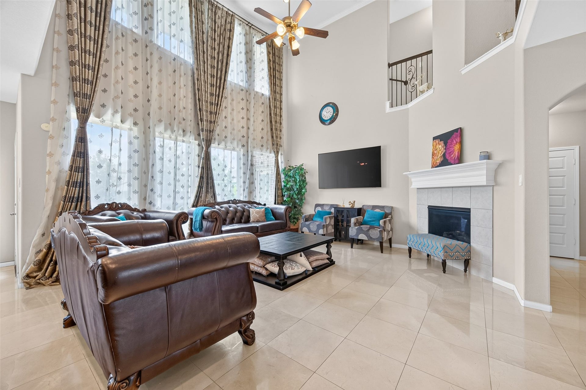 4619 Rockton Hills Lane, Sugar Land, TX 77479 4619 Rockton Hills Lane, Sugar Land, TX 77479