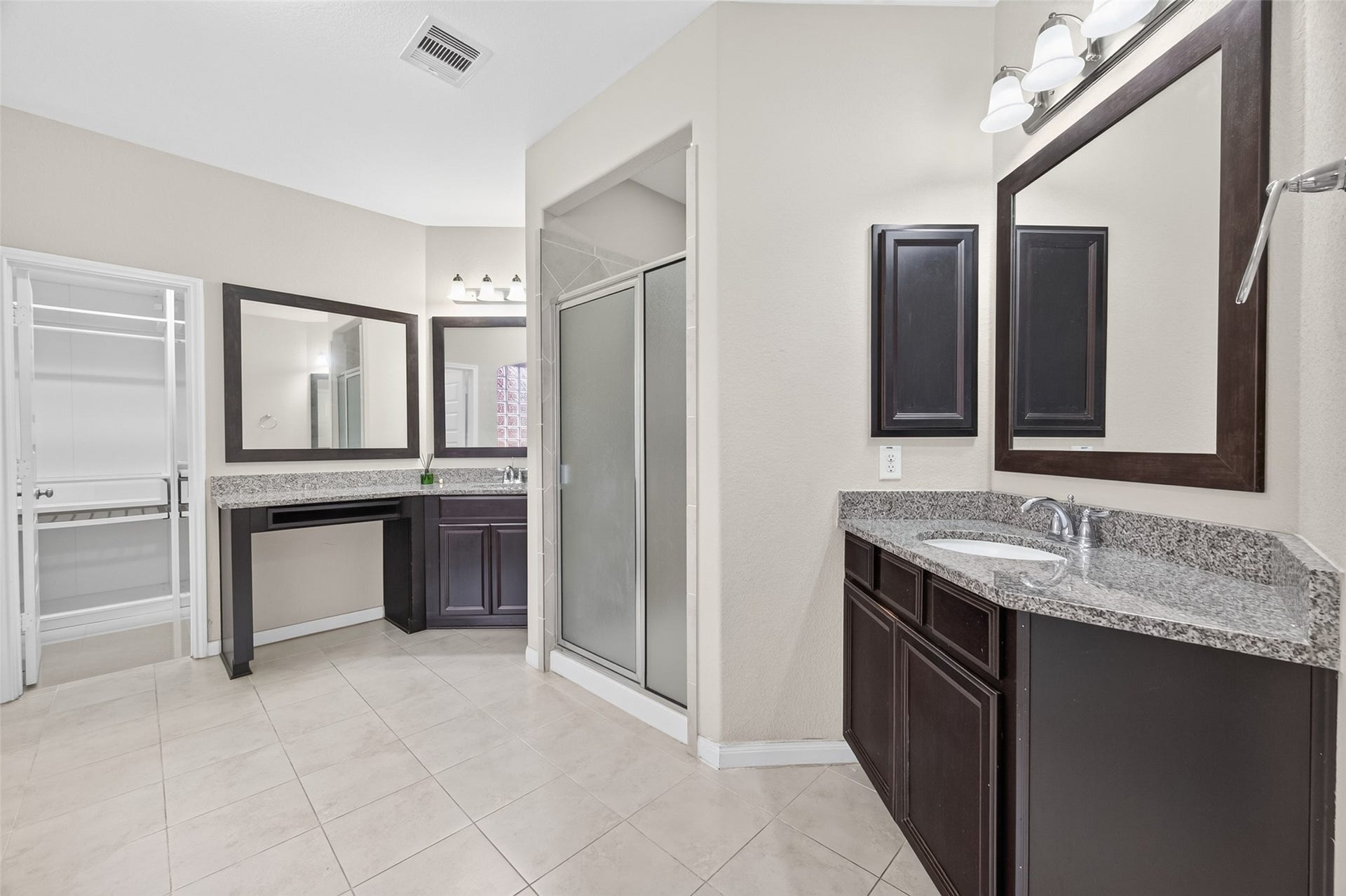 4619 Rockton Hills Lane, Sugar Land, TX 77479 4619 Rockton Hills Lane, Sugar Land, TX 77479