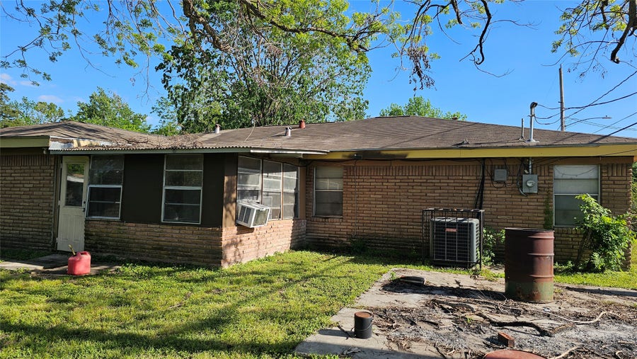 Property photo for 872 Lovers Lane, Houston, TX
