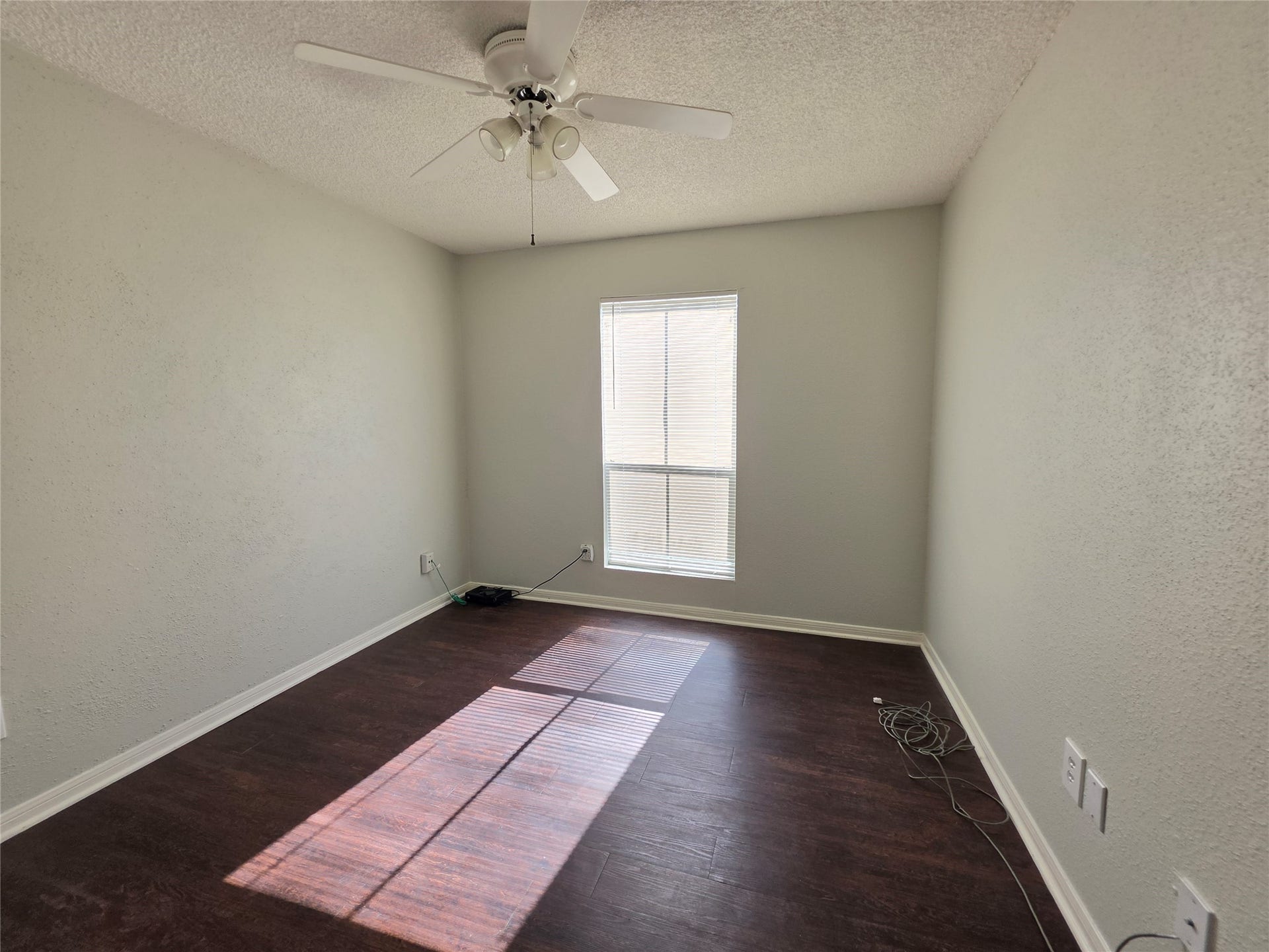 1516 Bay Area Boulevard, #L1, Houston, TX 77058 2nd Bedroom