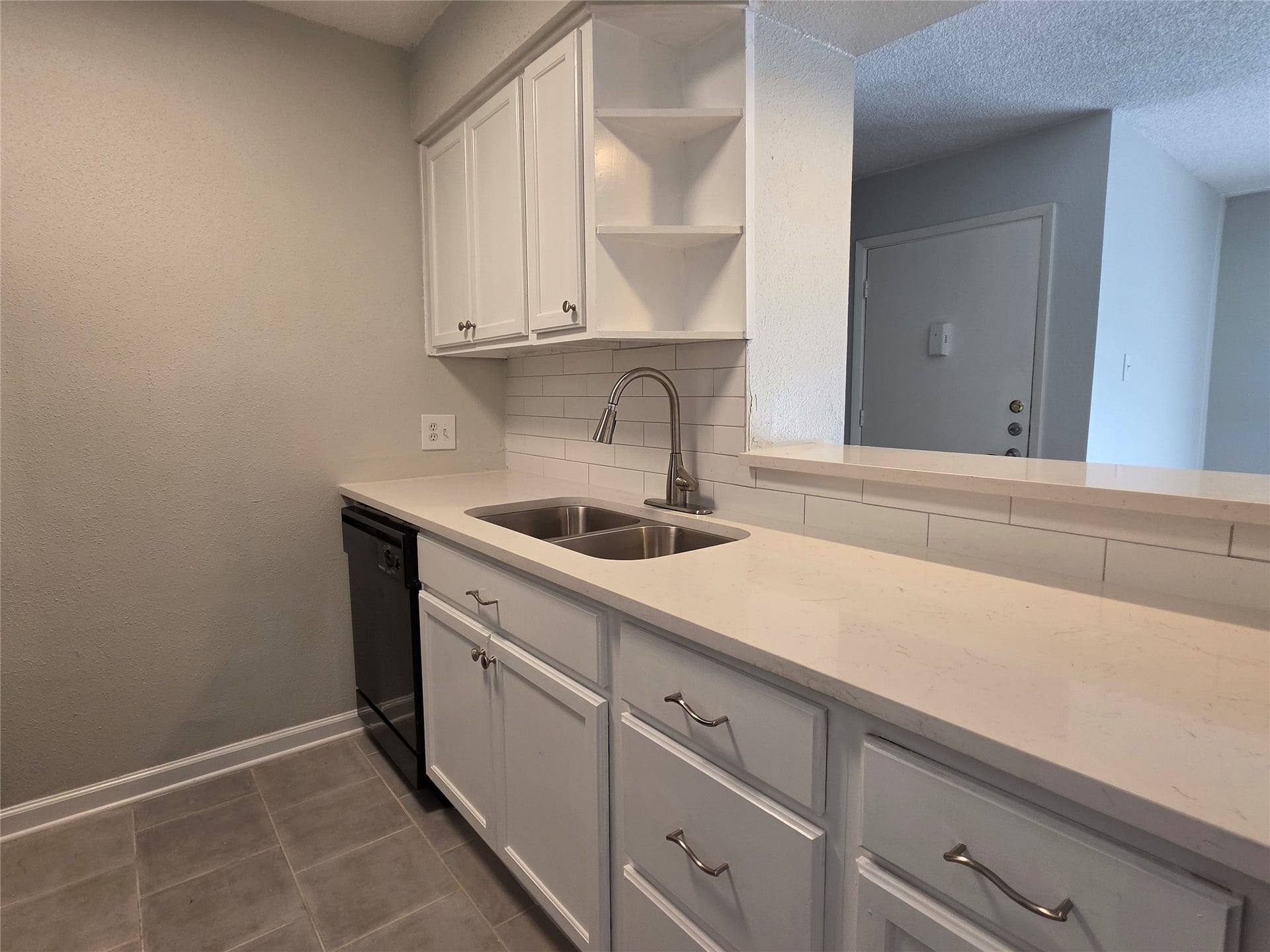 1516 Bay Area Boulevard, #L1, Houston, TX 77058 1516 Bay Area Boulevard, #L1, Houston, TX 77058