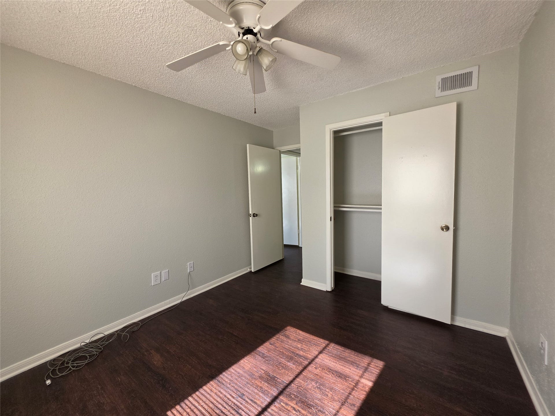 1516 Bay Area Boulevard, #L1, Houston, TX 77058 2nd Bedroom