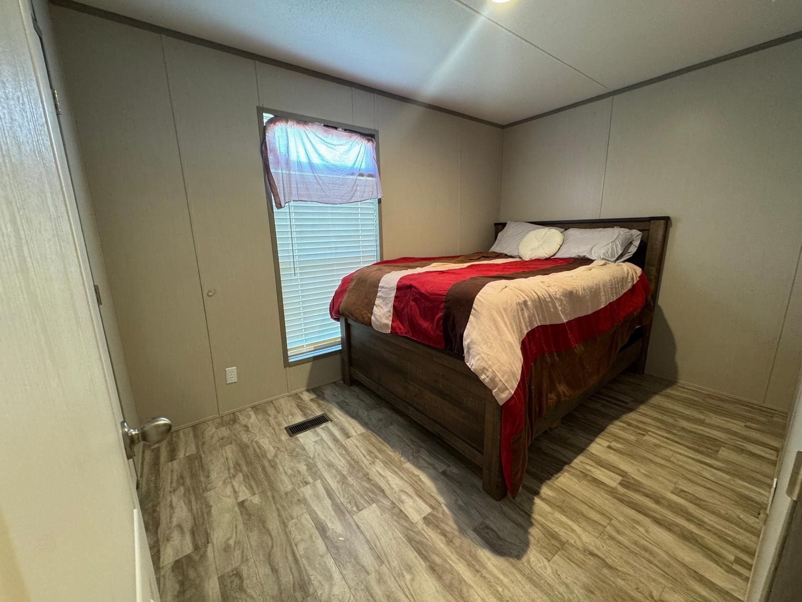 214 Gulf Street, Angleton, TX 77515 214 Gulf Street, Angleton, TX 77515