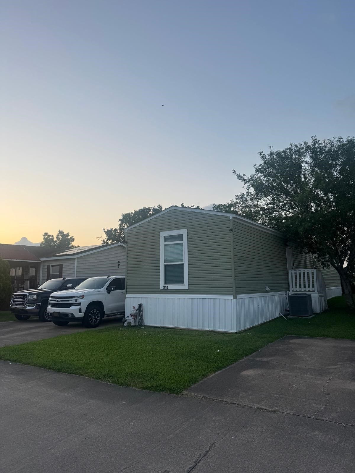214 Gulf Street, Angleton, TX 77515 214 Gulf Street, Angleton, TX 77515