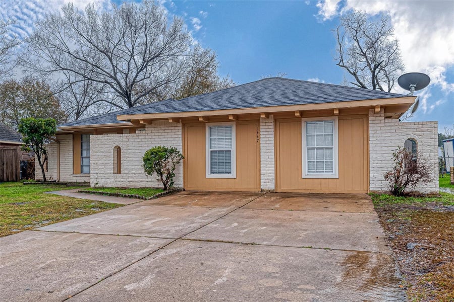 Property photo for 1447 Willow Rock Road, Houston, TX