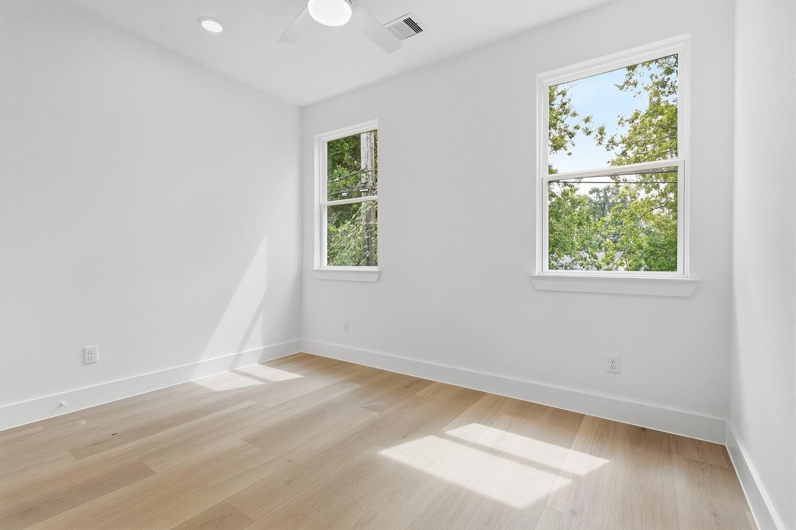1027 Junell Street, Houston, TX 77088 1027 Junell Street, Houston, TX 77088