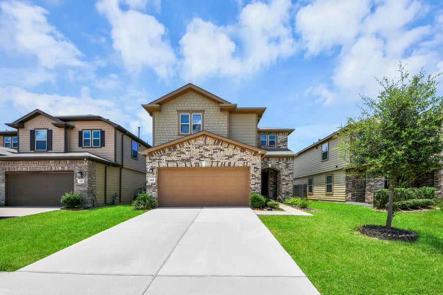 Property photo for 14611 Lofty Cedar Drive, Houston, TX