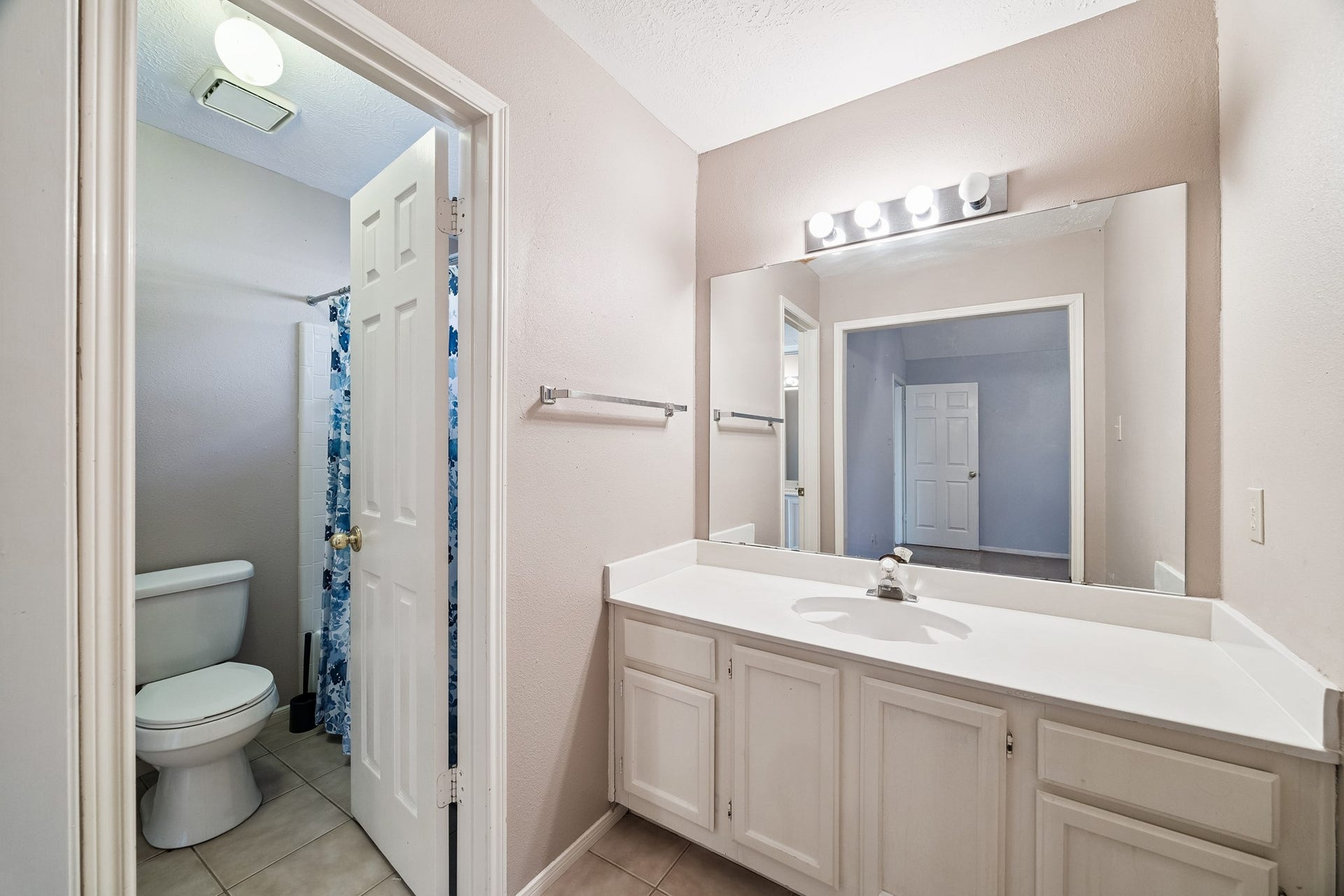 6223 Egypt Drive, Pasadena, TX 77505 6223 Egypt Drive, Pasadena, TX 77505