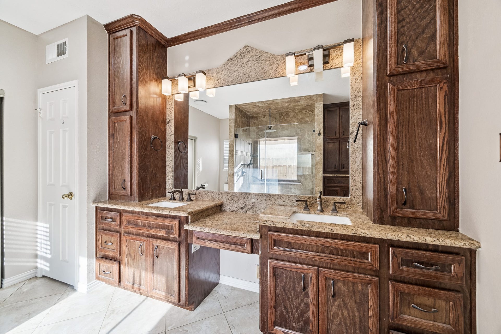 6223 Egypt Drive, Pasadena, TX 77505 6223 Egypt Drive, Pasadena, TX 77505