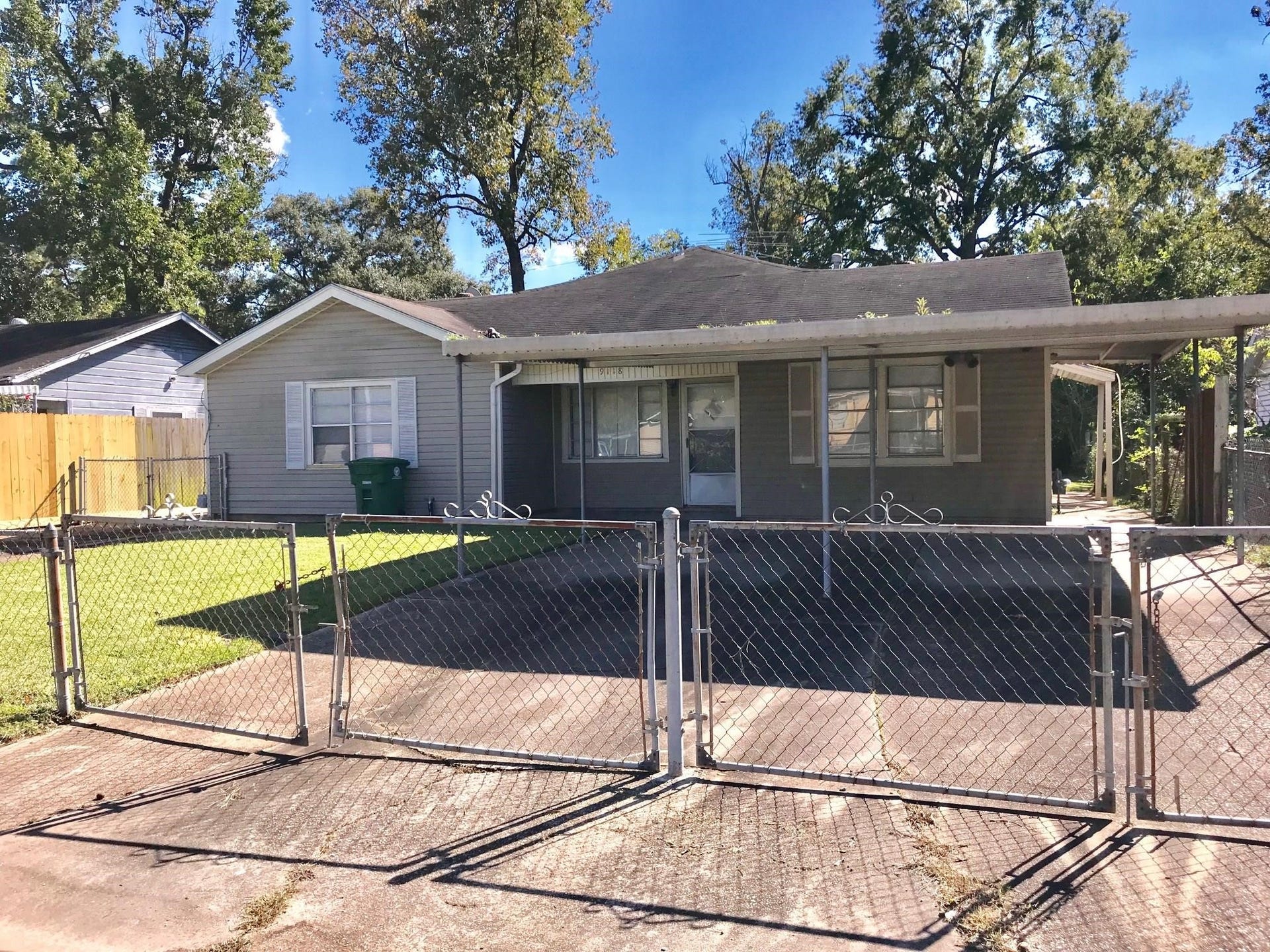 9118 Oak Knoll Lane, Houston, TX 77078