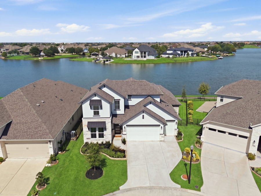 Property photo for 18706 Mystic Maple Lane, Cypress, TX